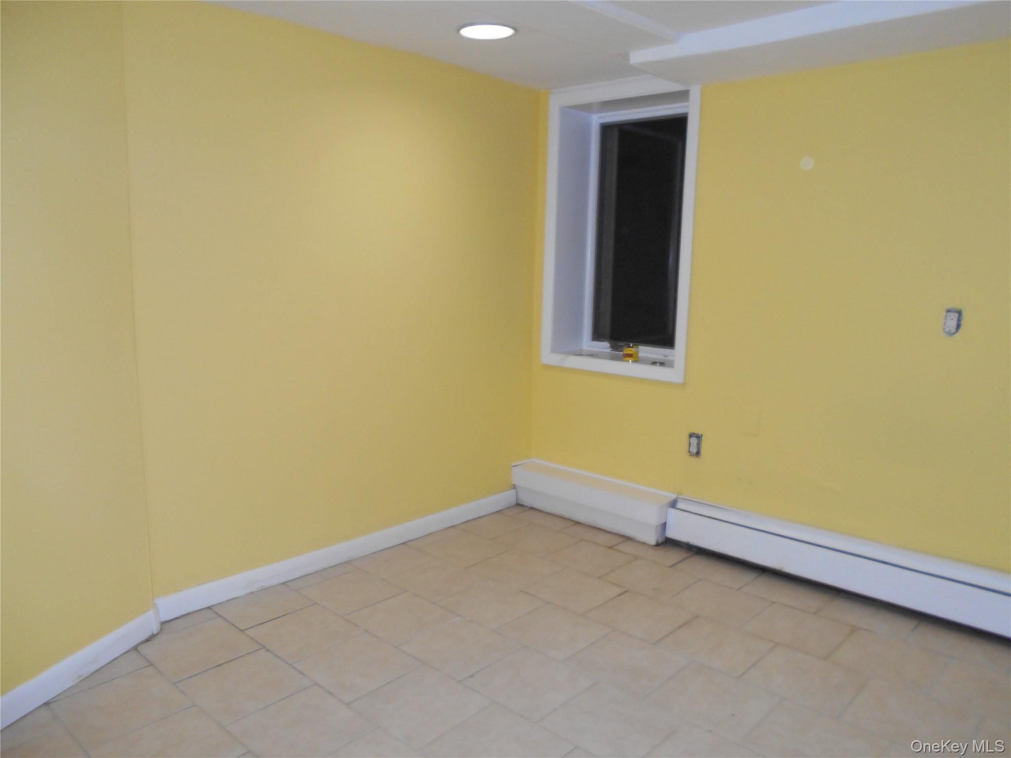 28 Centre Avenue — photo 24