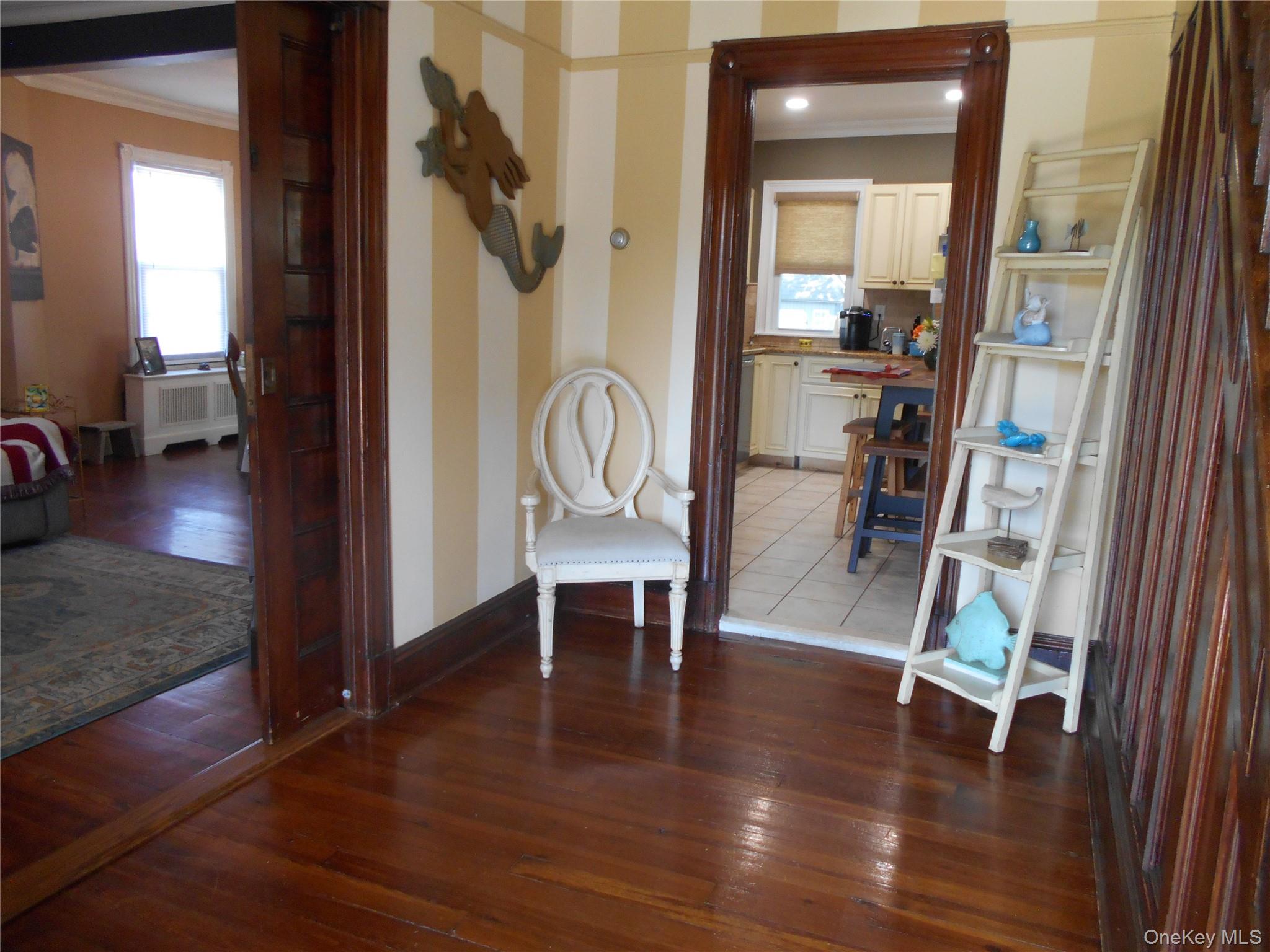 28 Centre Avenue — photo 5