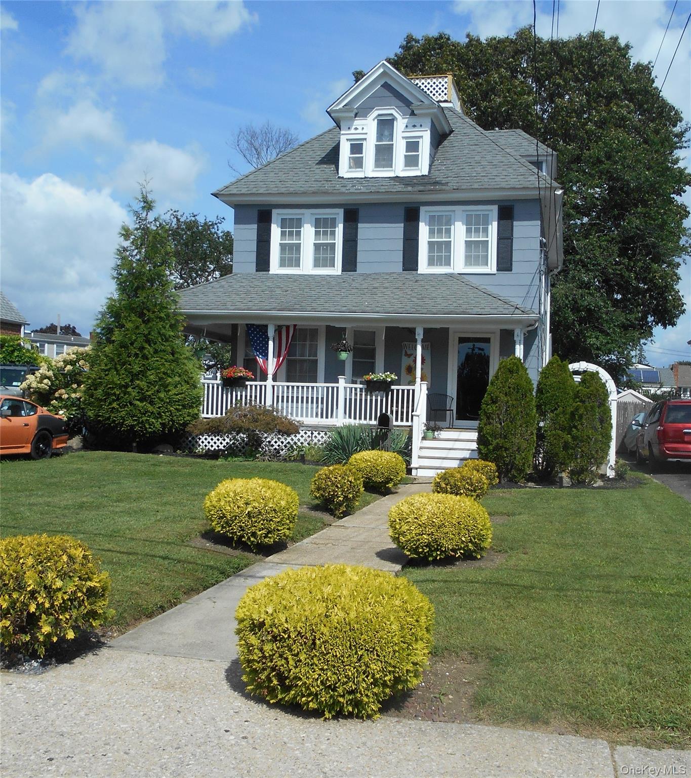 28 Centre Avenue, East Rockaway