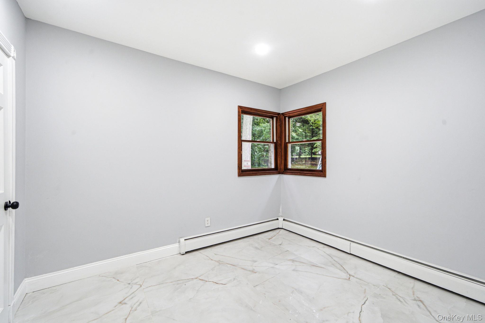 20 Arbor Lane — photo 25