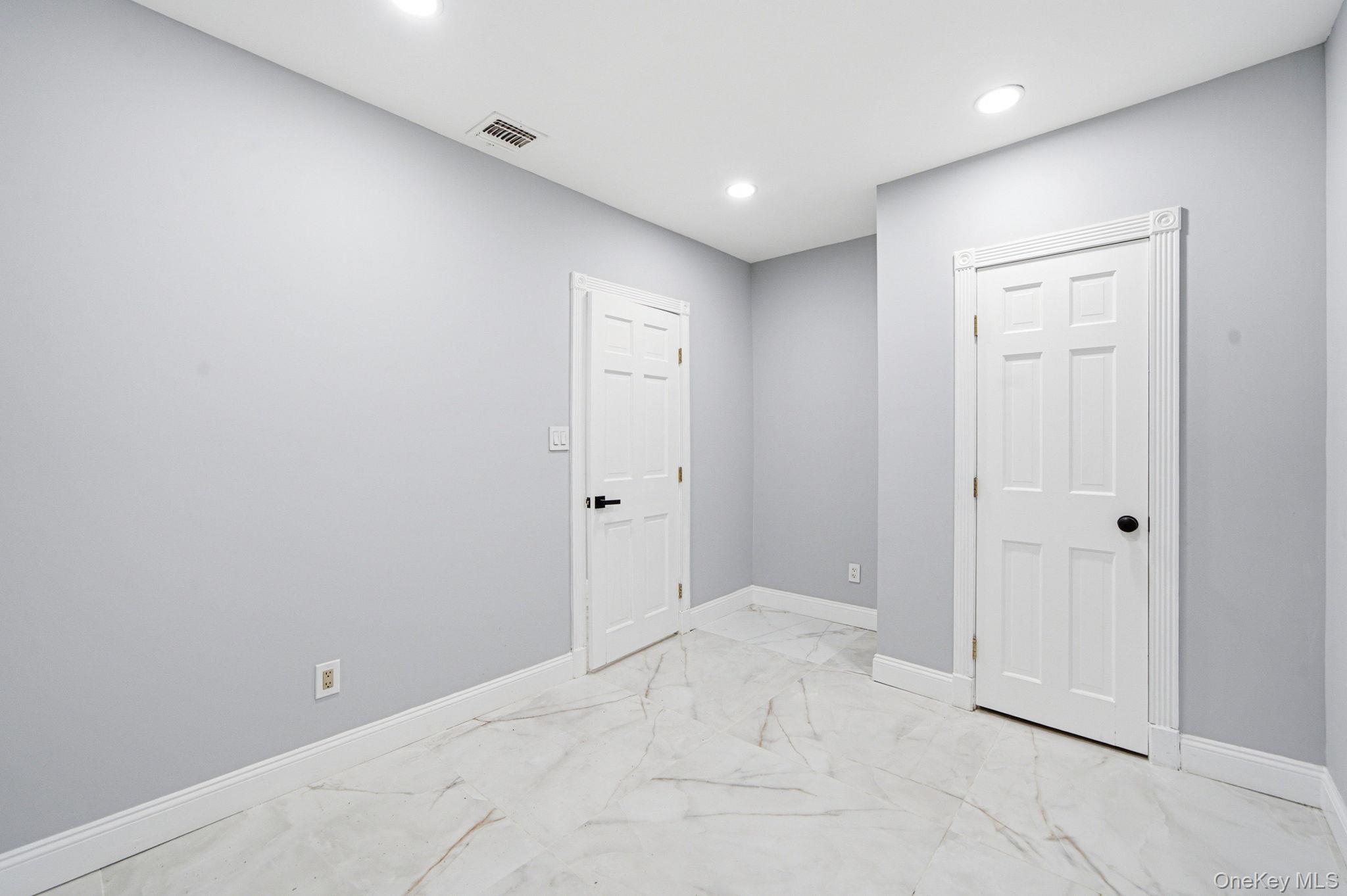 20 Arbor Lane — photo 26