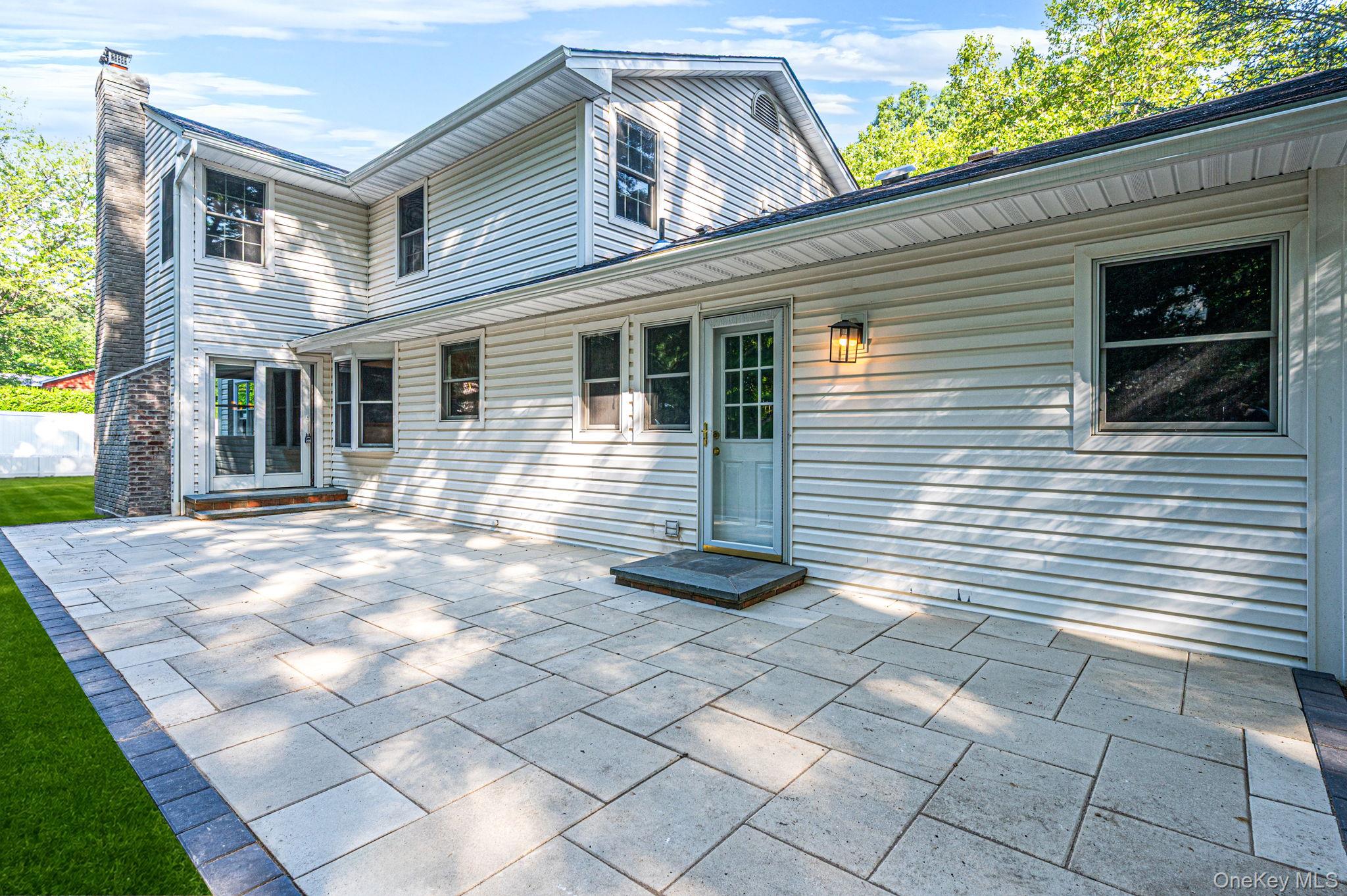 20 Arbor Lane — photo 43