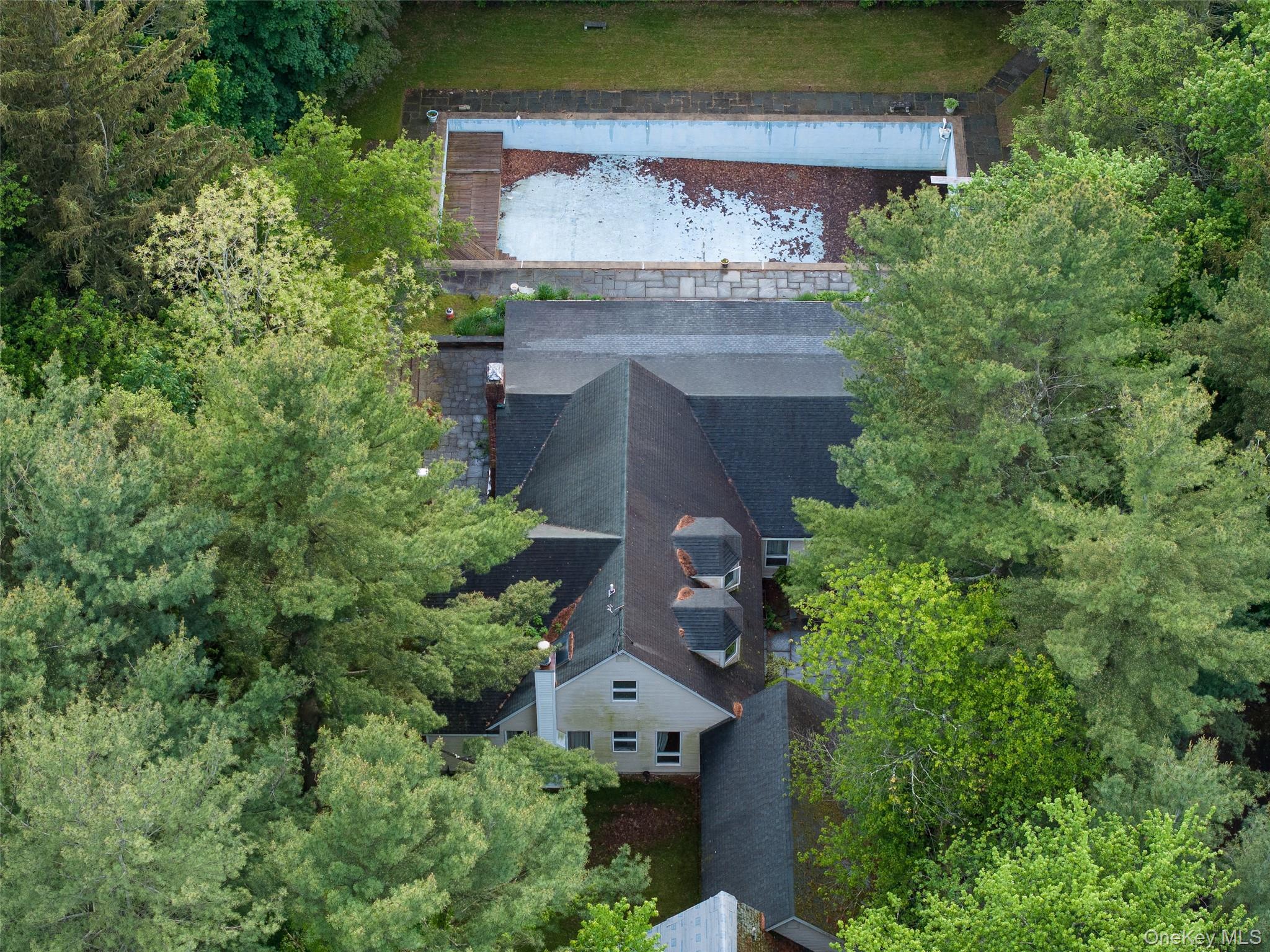 8 Woodstock Court — photo 4