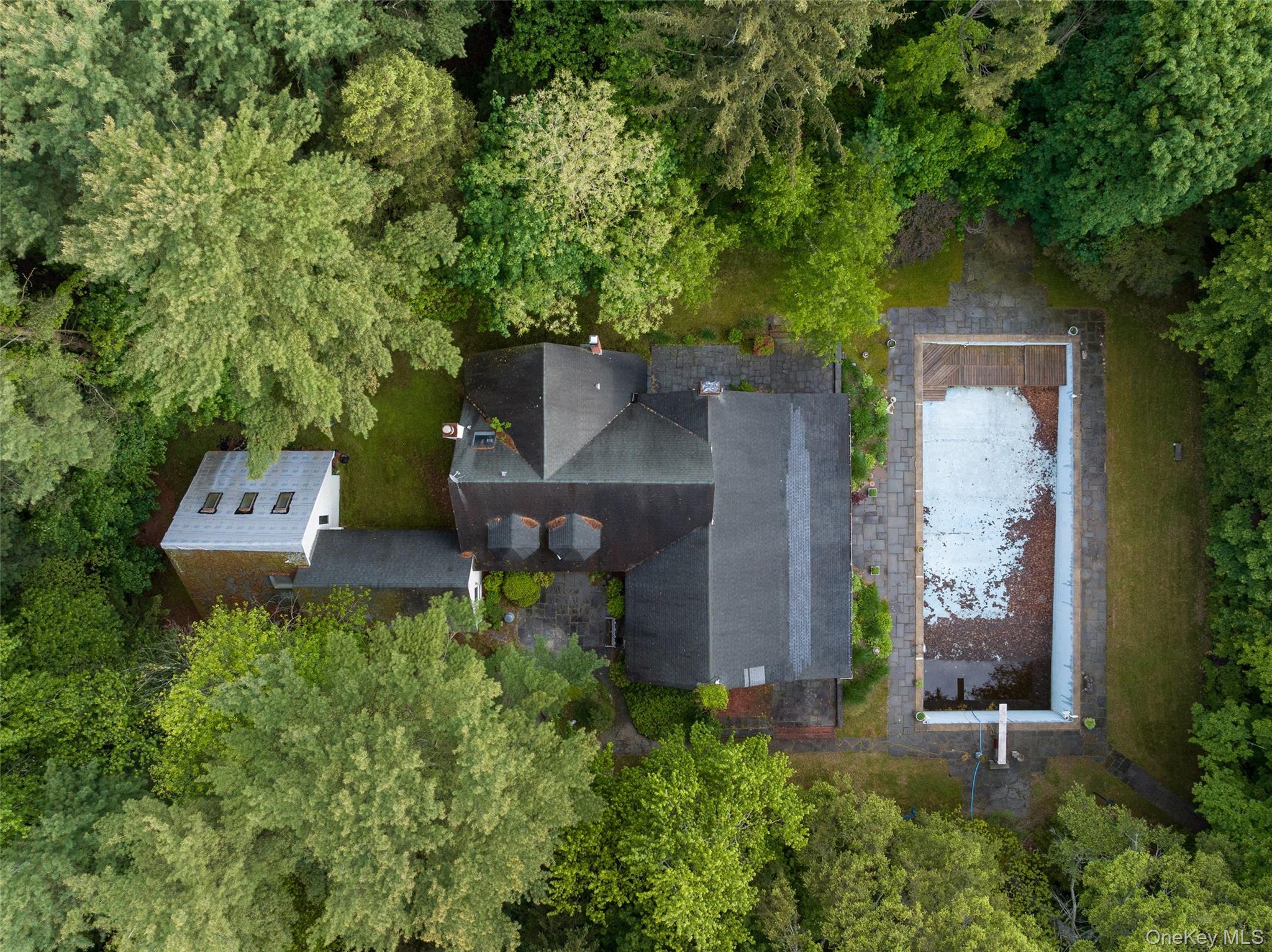 8 Woodstock Court — photo 8