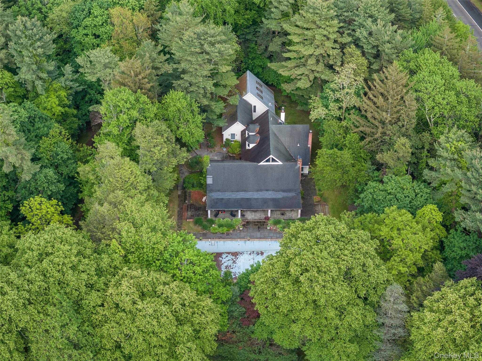 8 Woodstock Court — photo 10