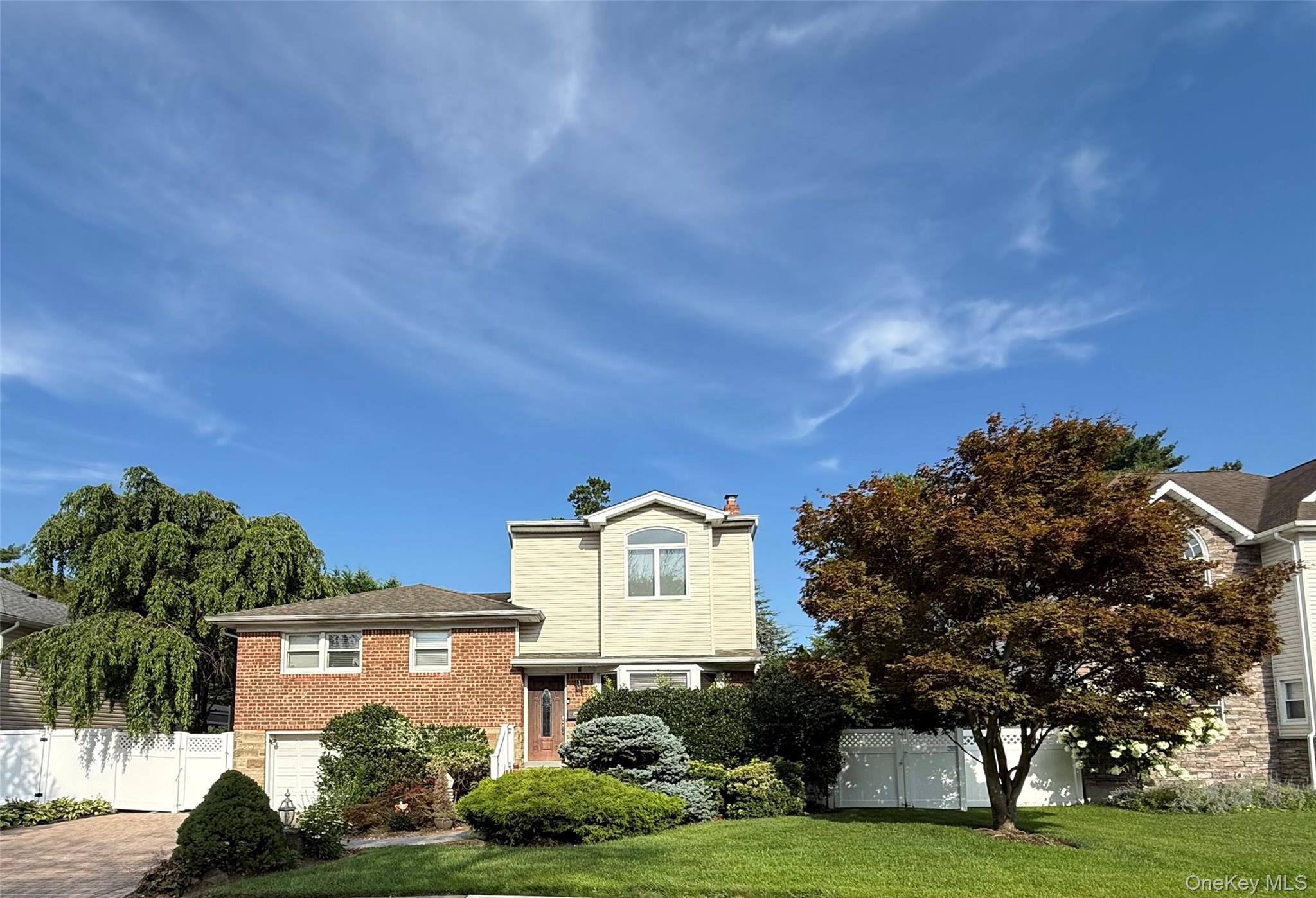 26 Kathleen Drive — photo 2