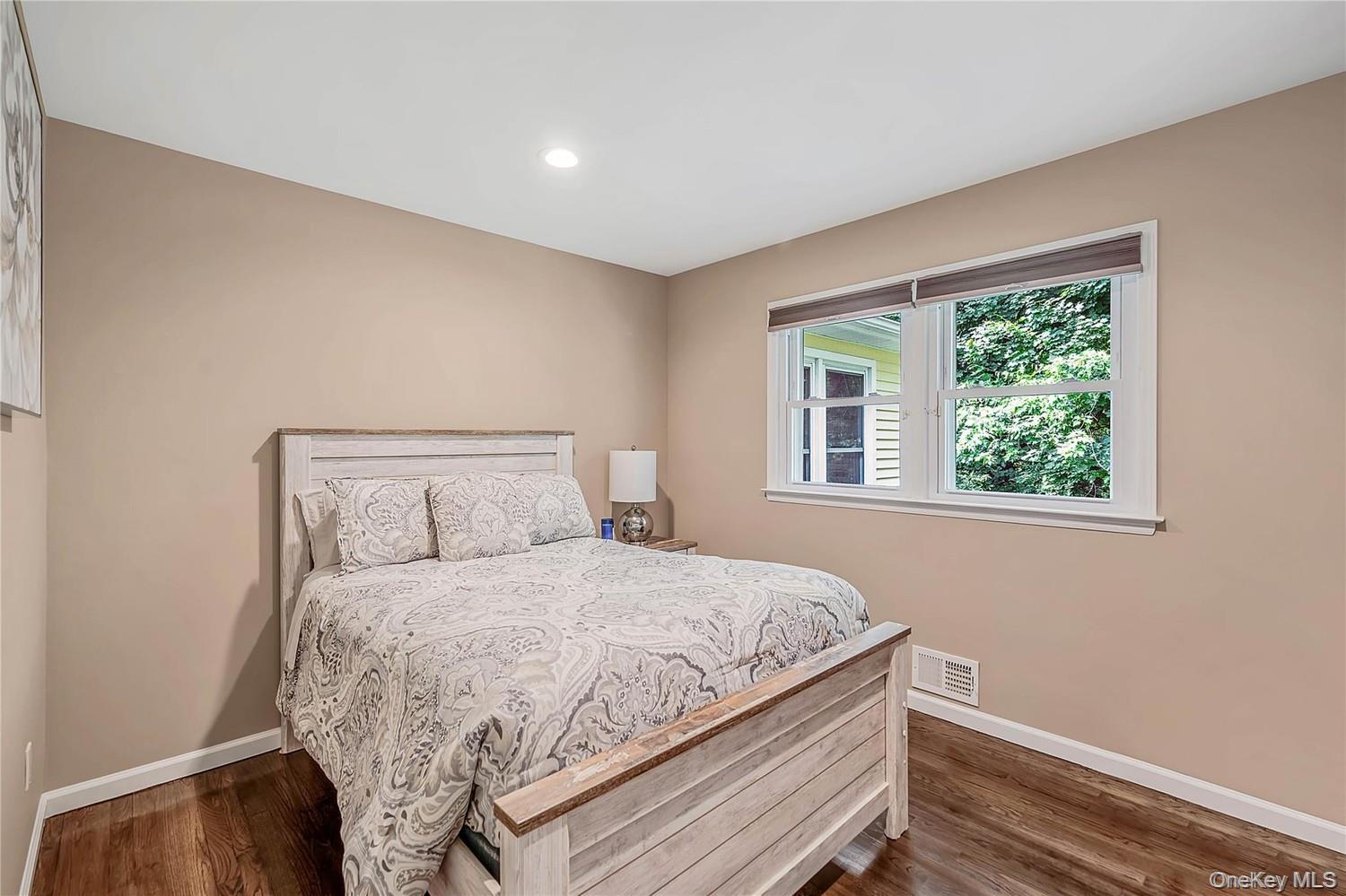 10 Williamsburg Drive — photo 12