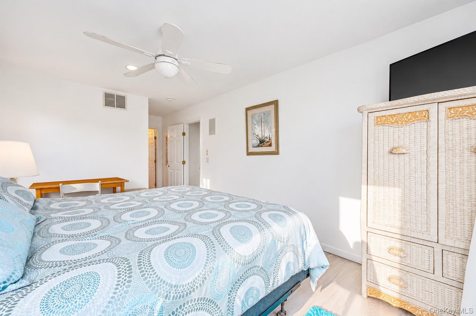 431 Dune Road — photo 11