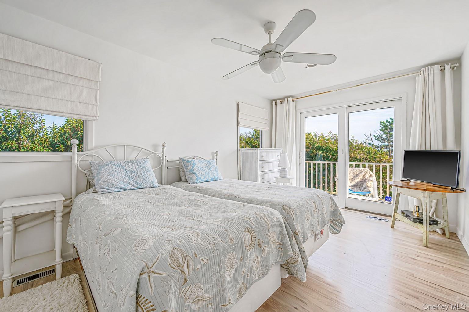 431 Dune Road — photo 14