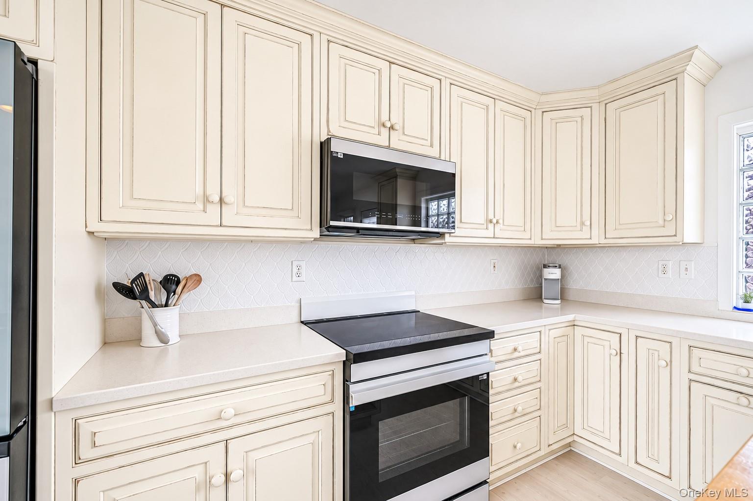 431 Dune Road — photo 8