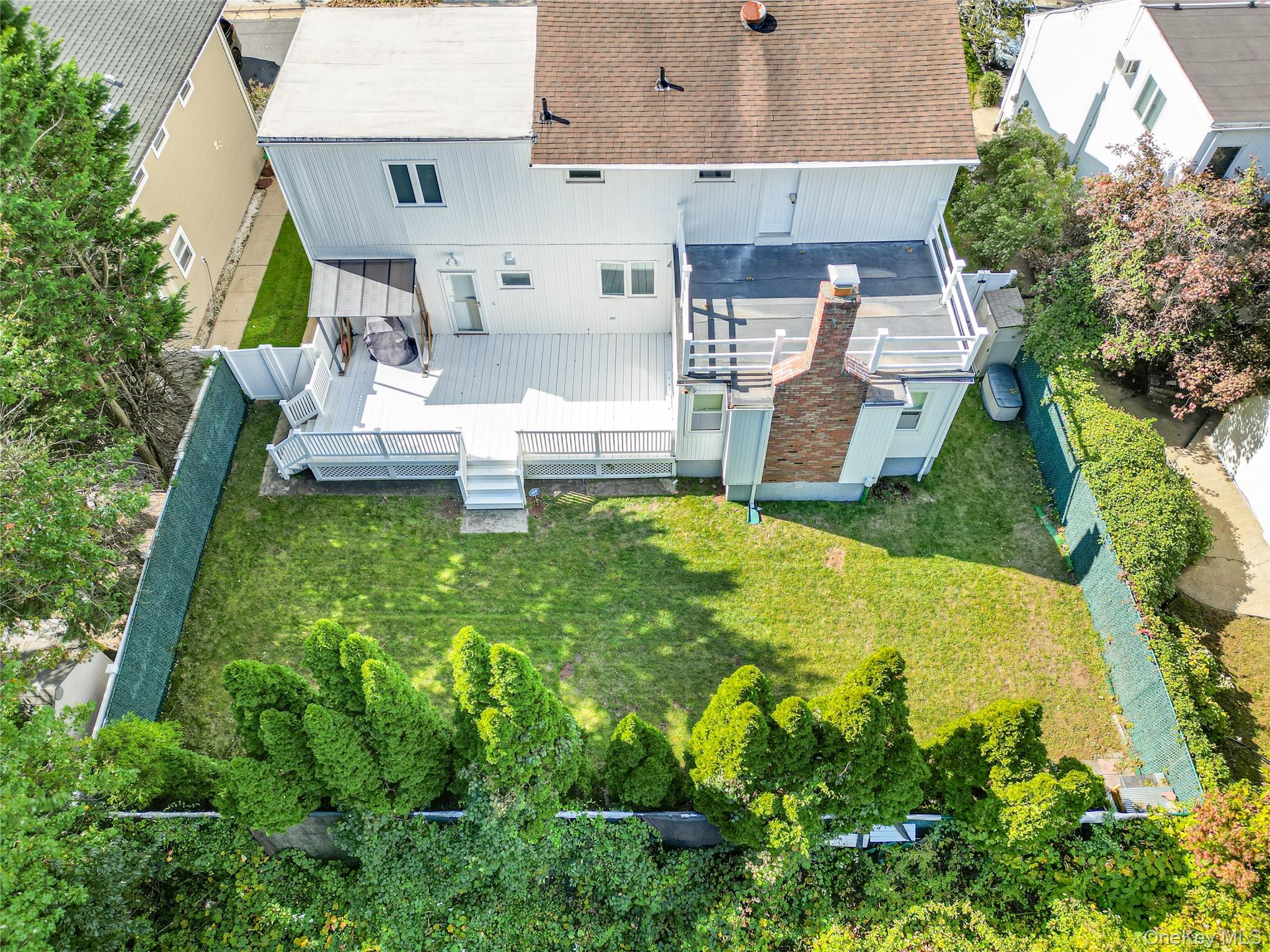 17 Lafayette Drive — photo 40