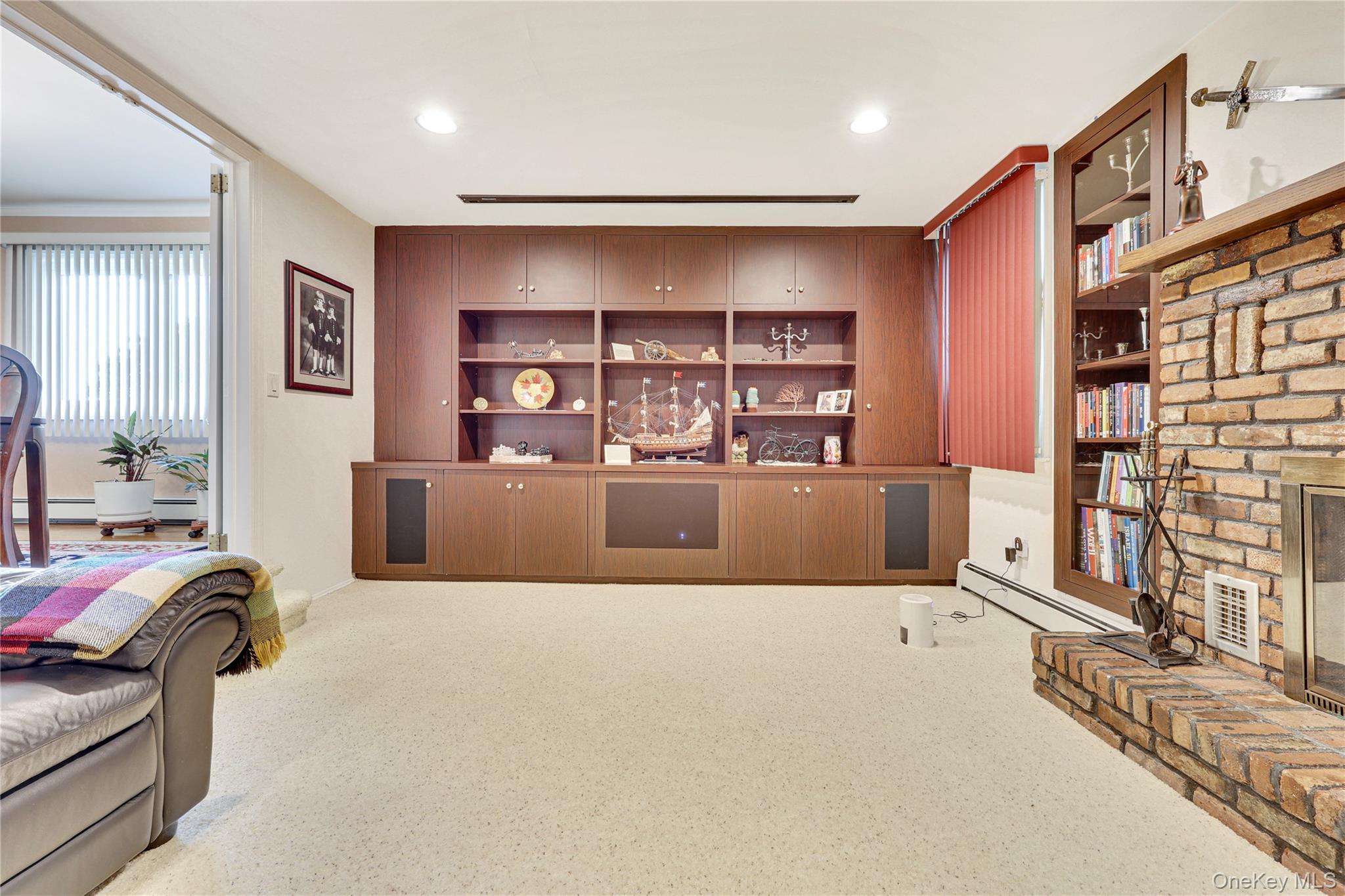 17 Lafayette Drive — photo 9