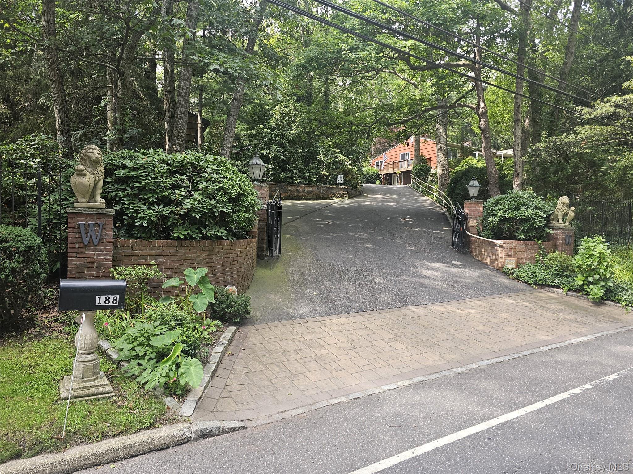 188 Daly Road — photo 2