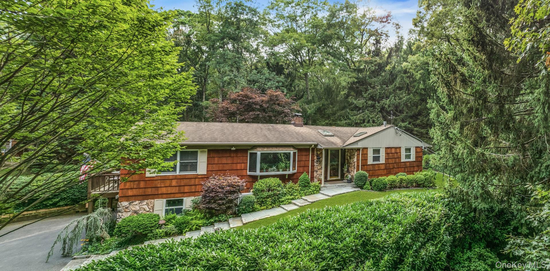 188 Daly Road, East Northport