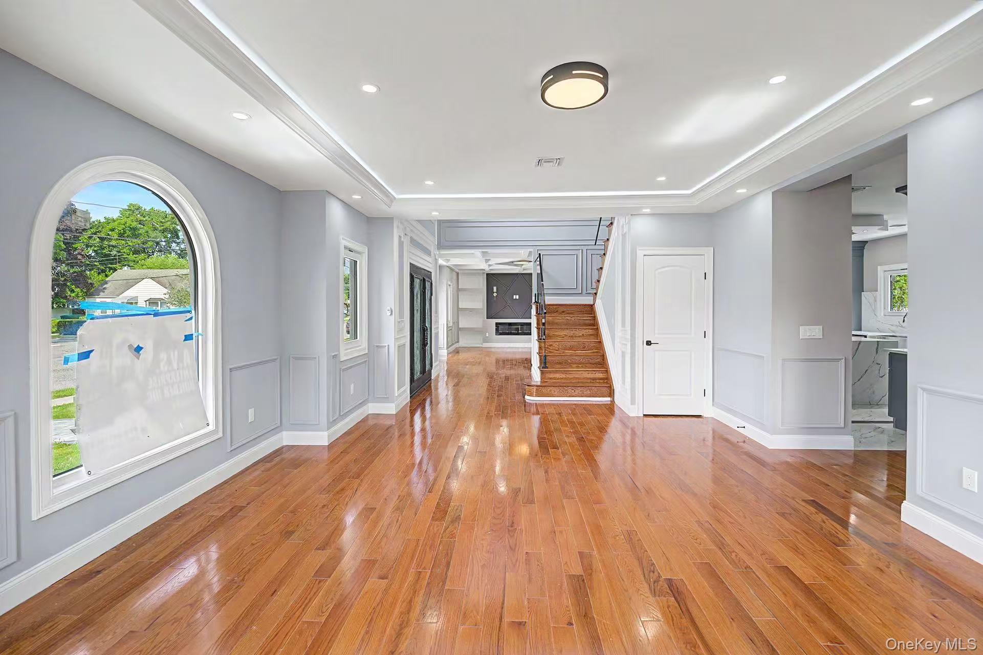 16 Violet Avenue — photo 7