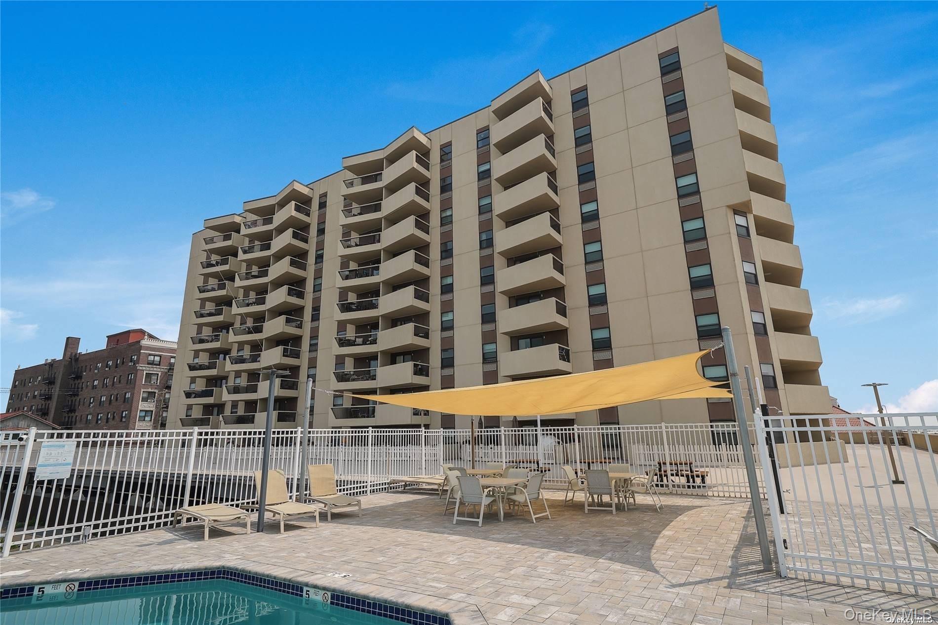 360 Shore Road #3M, Long Beach