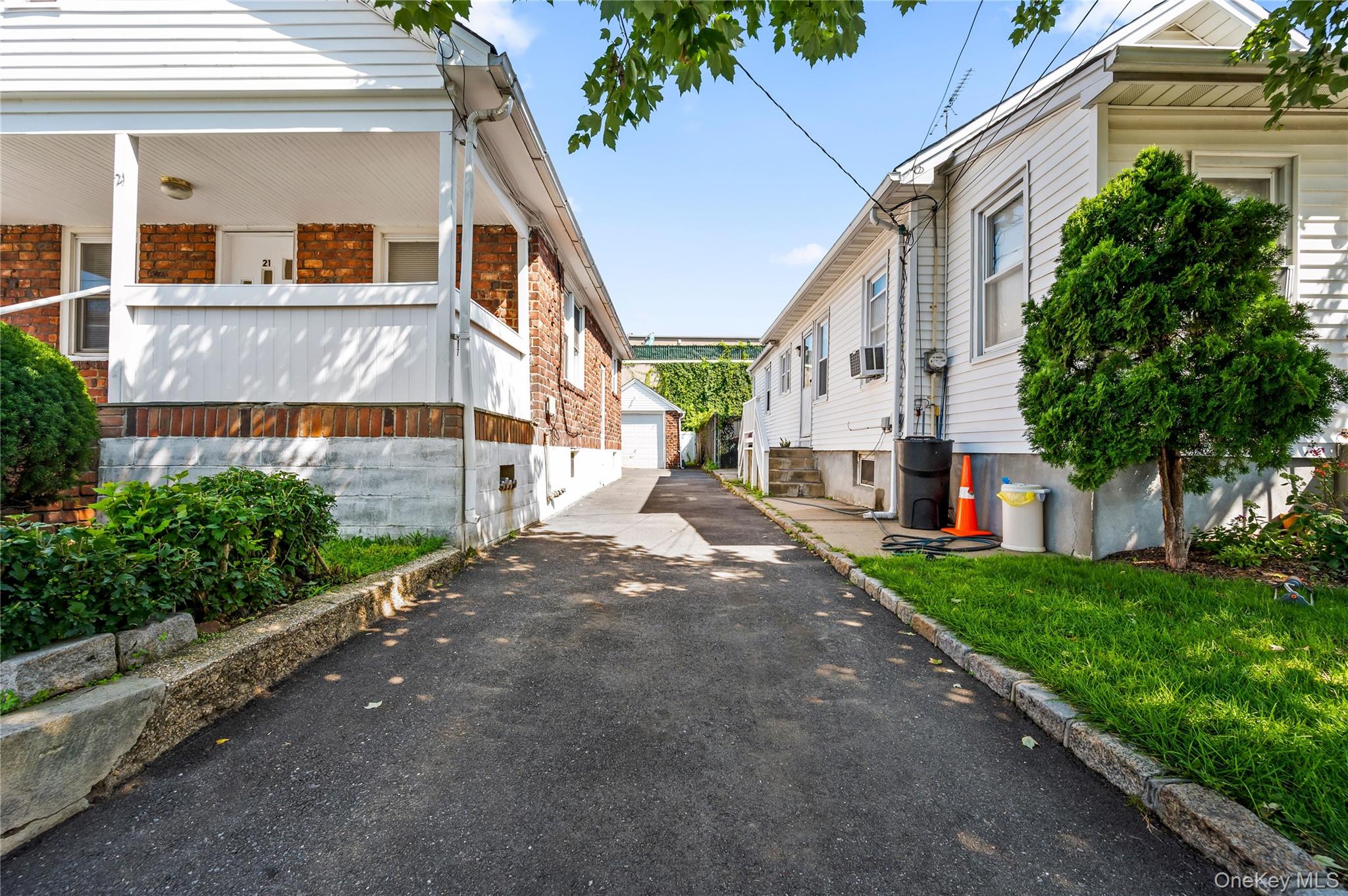 21 Beechwood Avenue — photo 2