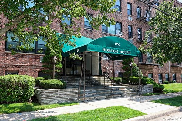 120 Horton Highway #c2, Mineola