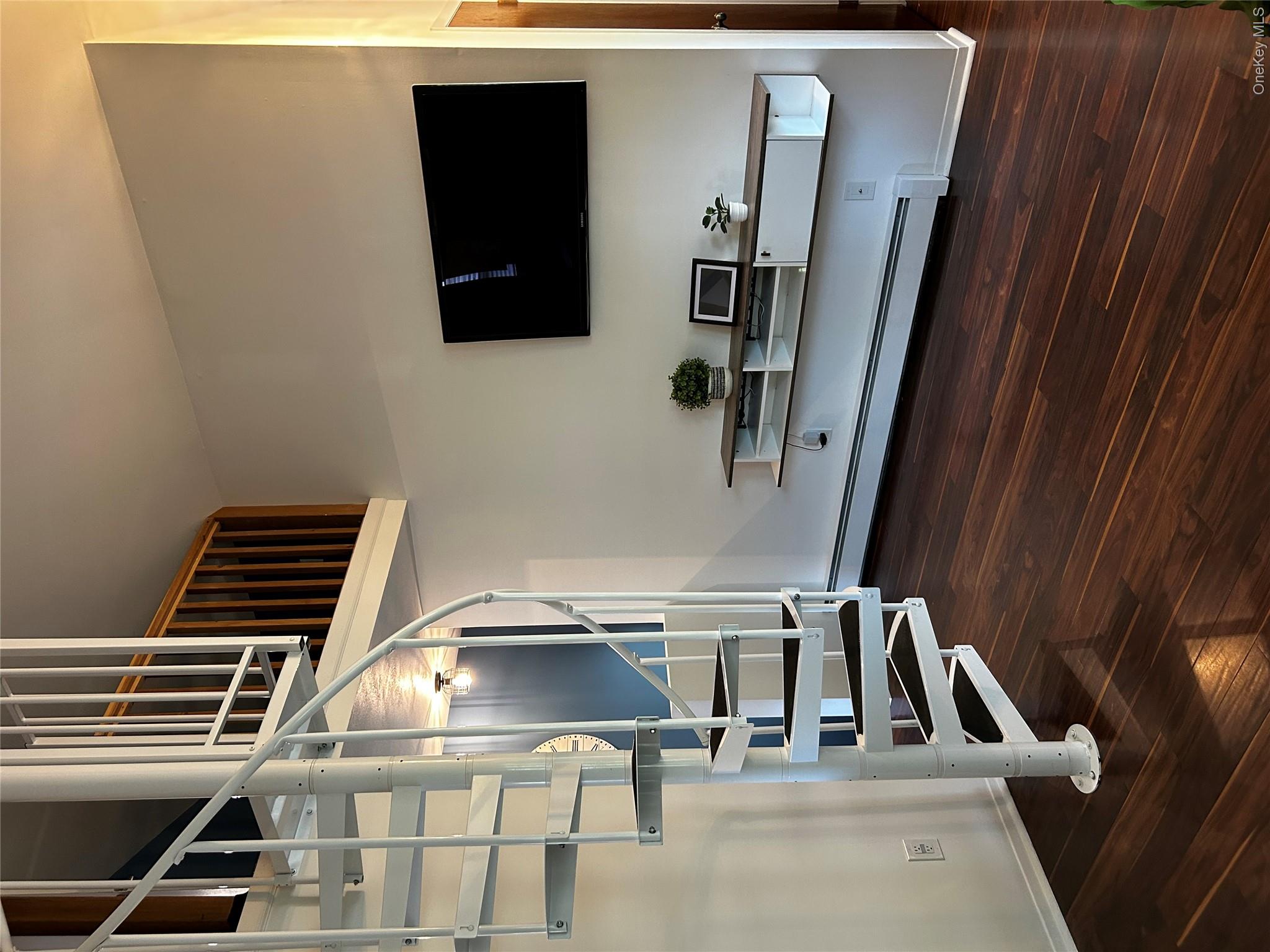 11 Huntington Road — photo 6