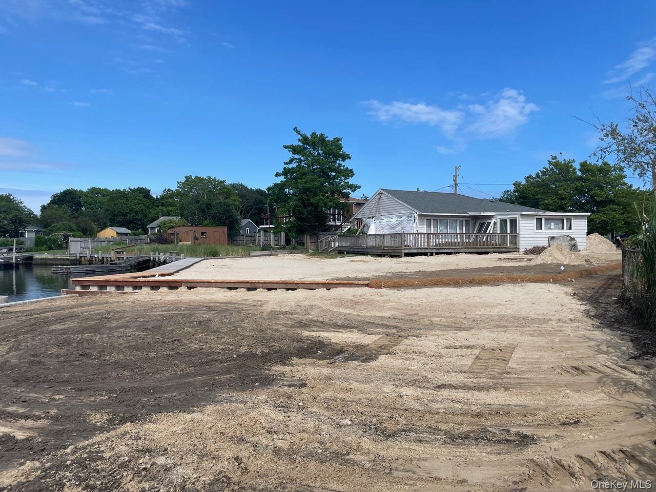 19 Seatuck Lane — photo 3