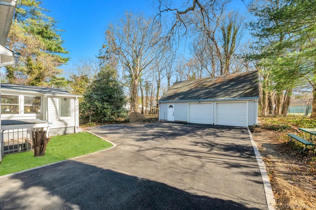 624 Townline Road — photo 8