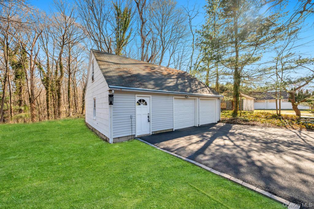 624 Townline Road — photo 10