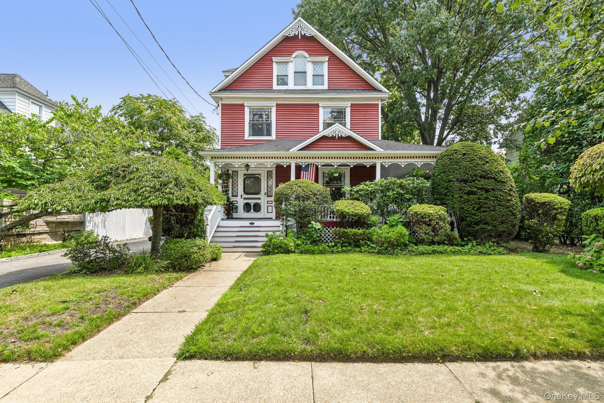 35 Lee Avenue — photo 2
