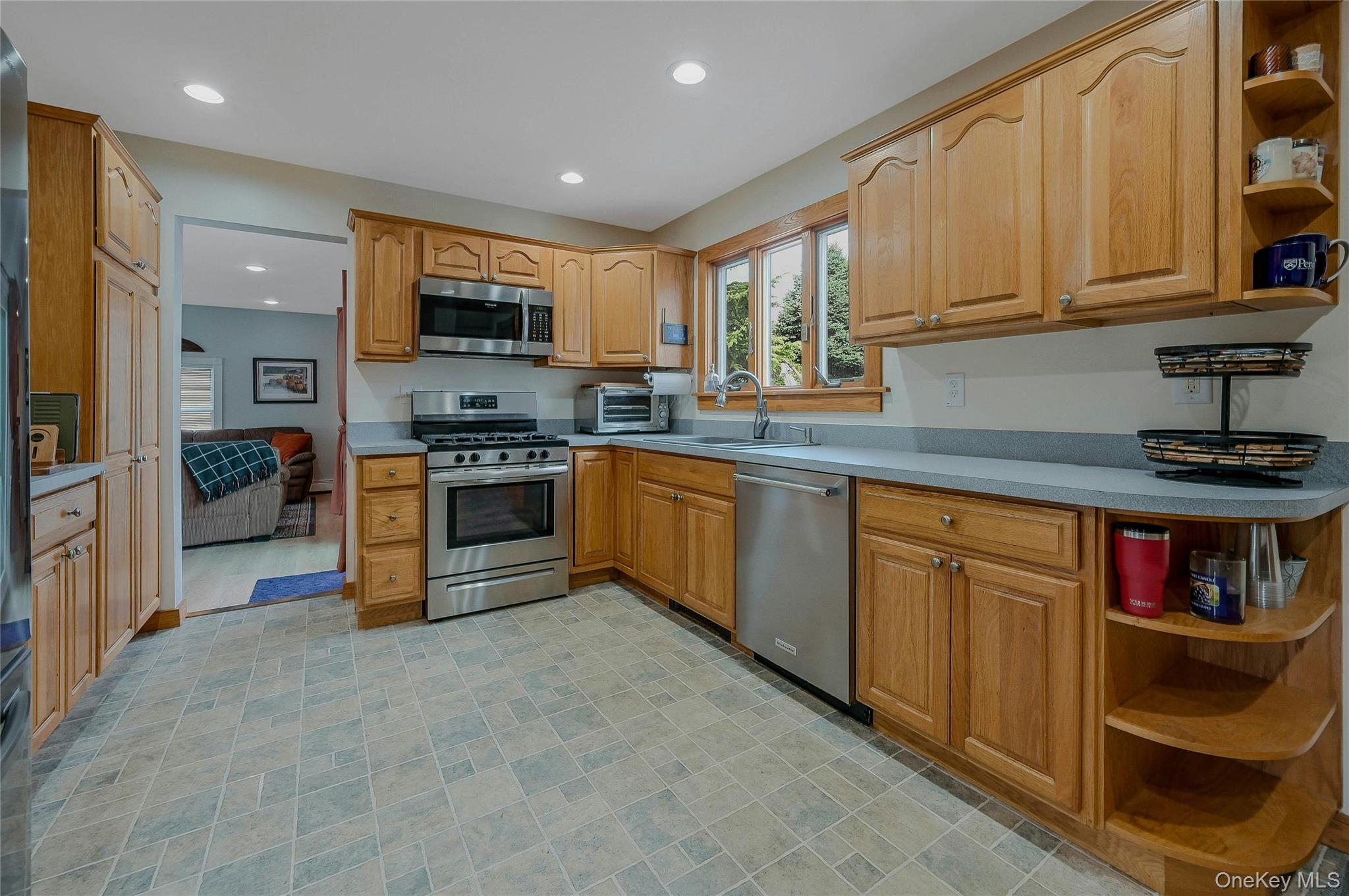 130 Tasker Lane — photo 6