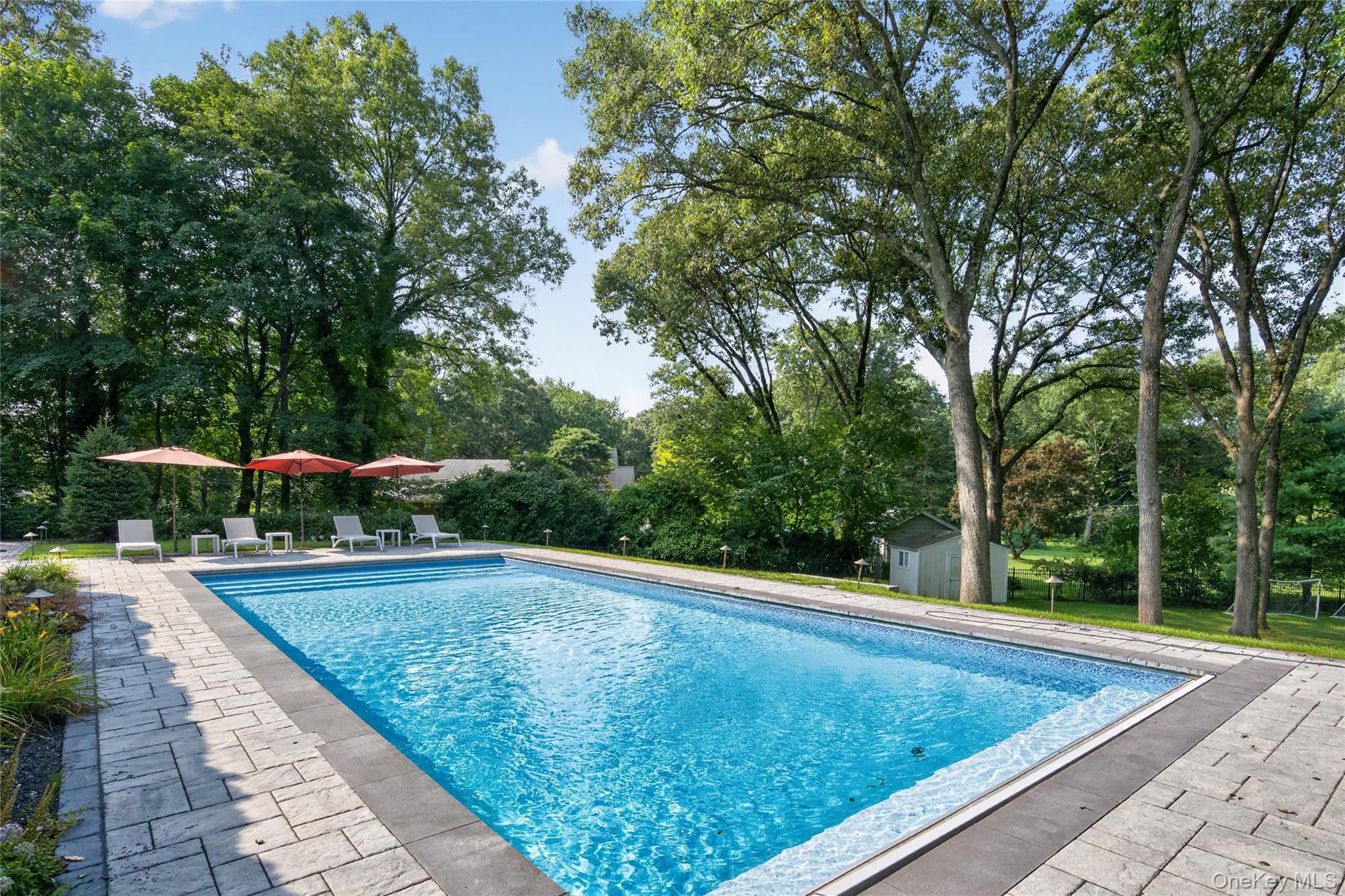 15 Thorman Lane — photo 32