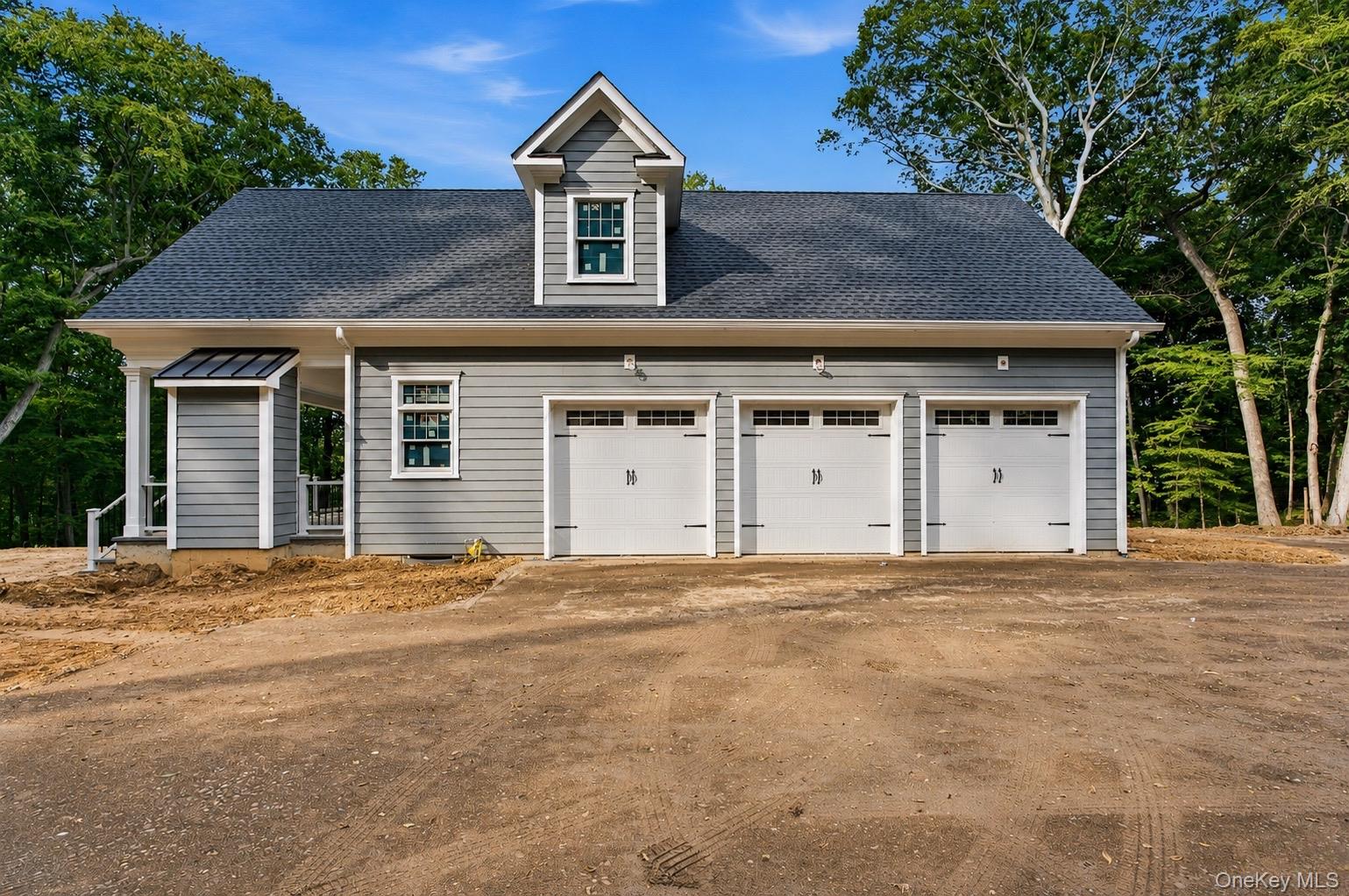 550 Moriches Road — photo 5