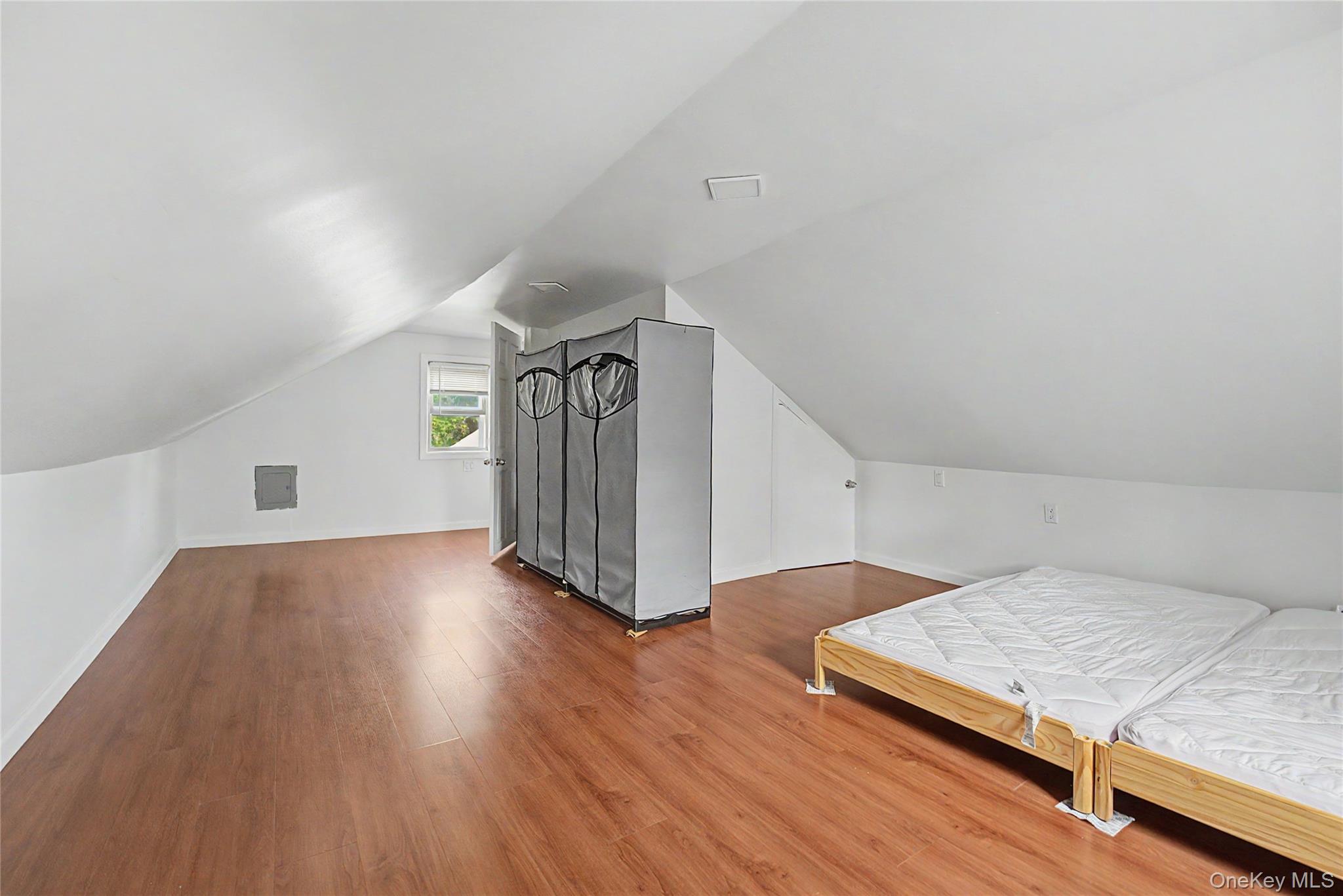 29 Holland Avenue — photo 11
