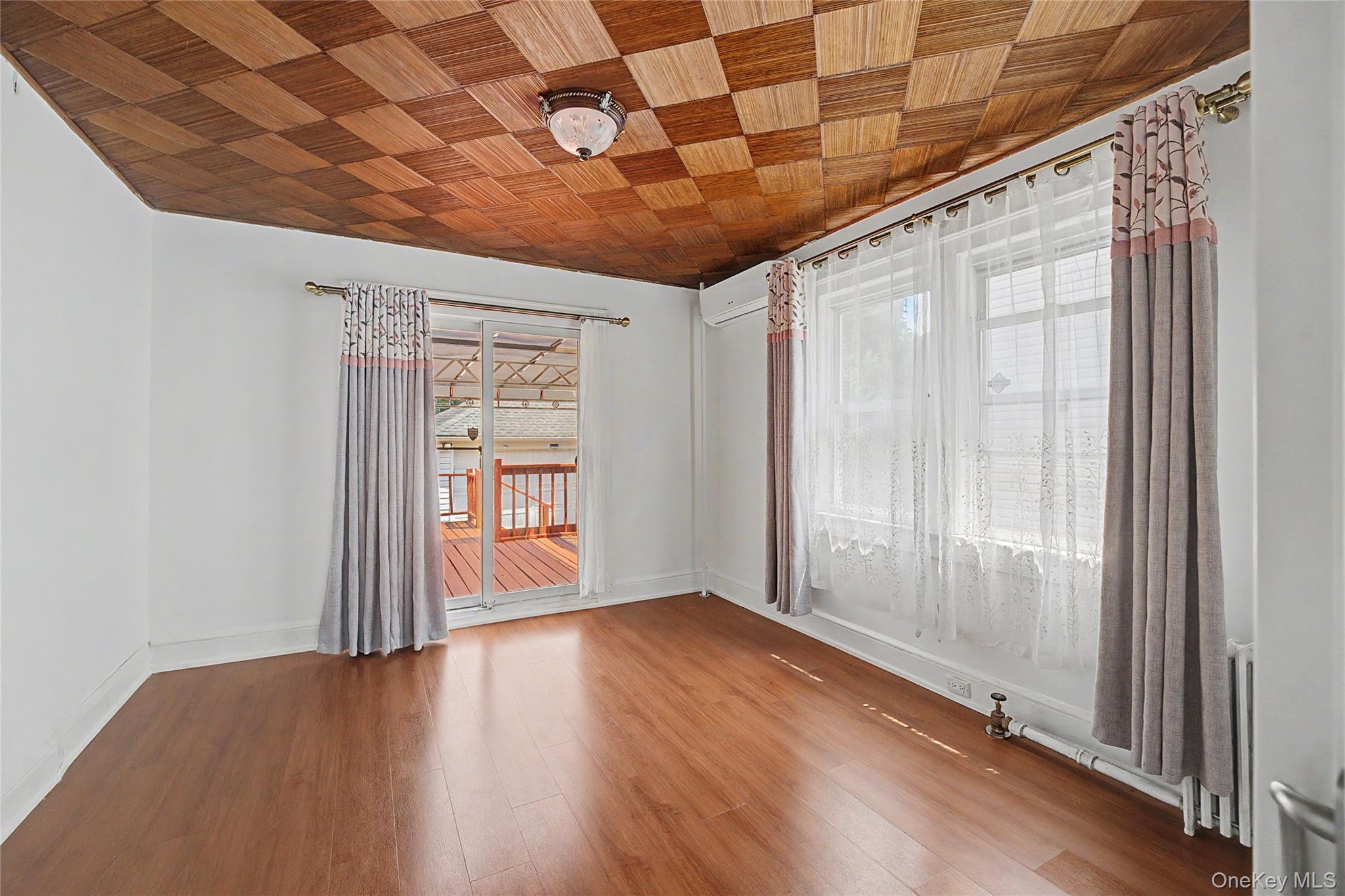 29 Holland Avenue — photo 5