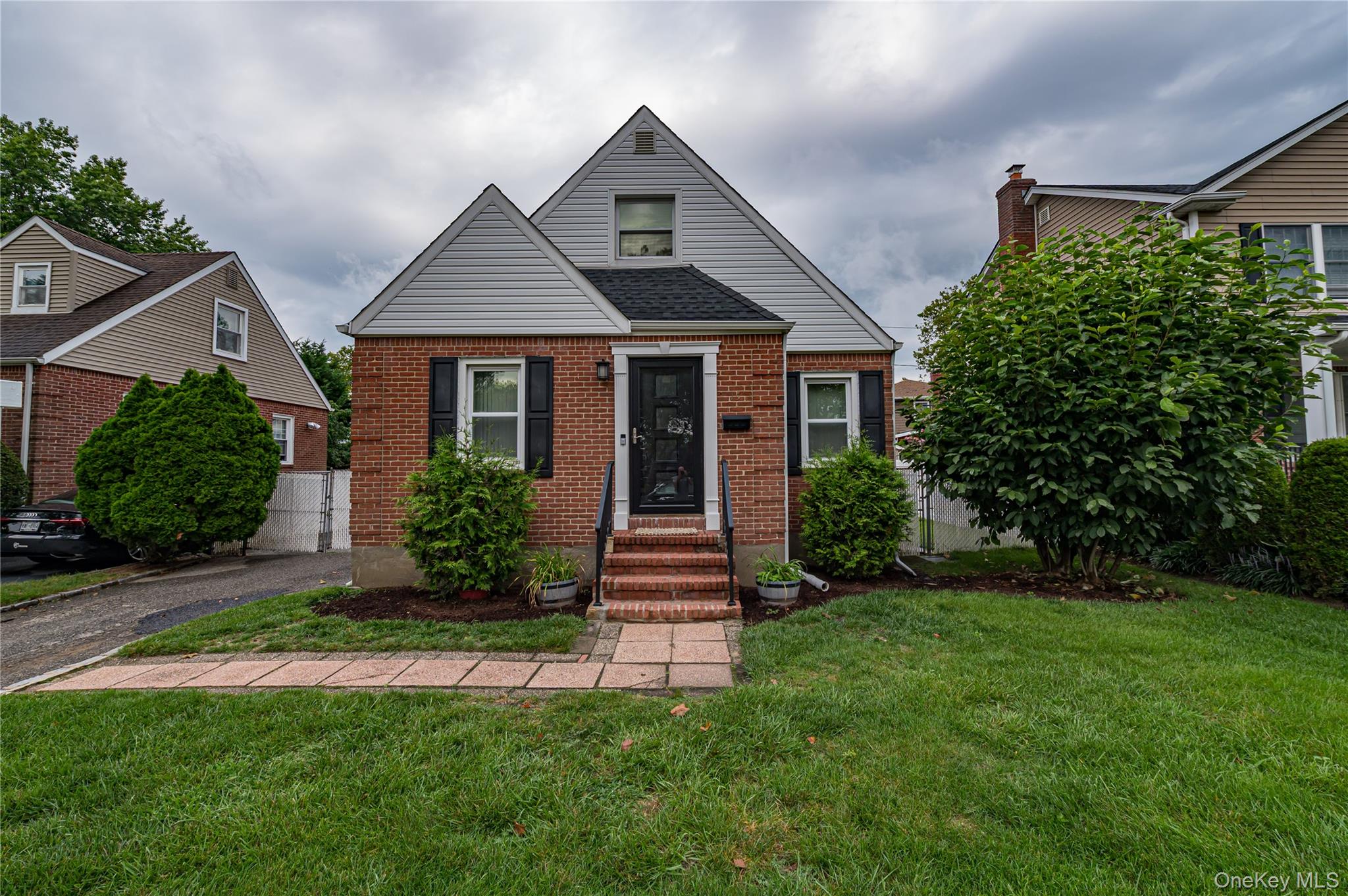 15 Yale Boulevard, New Hyde Park