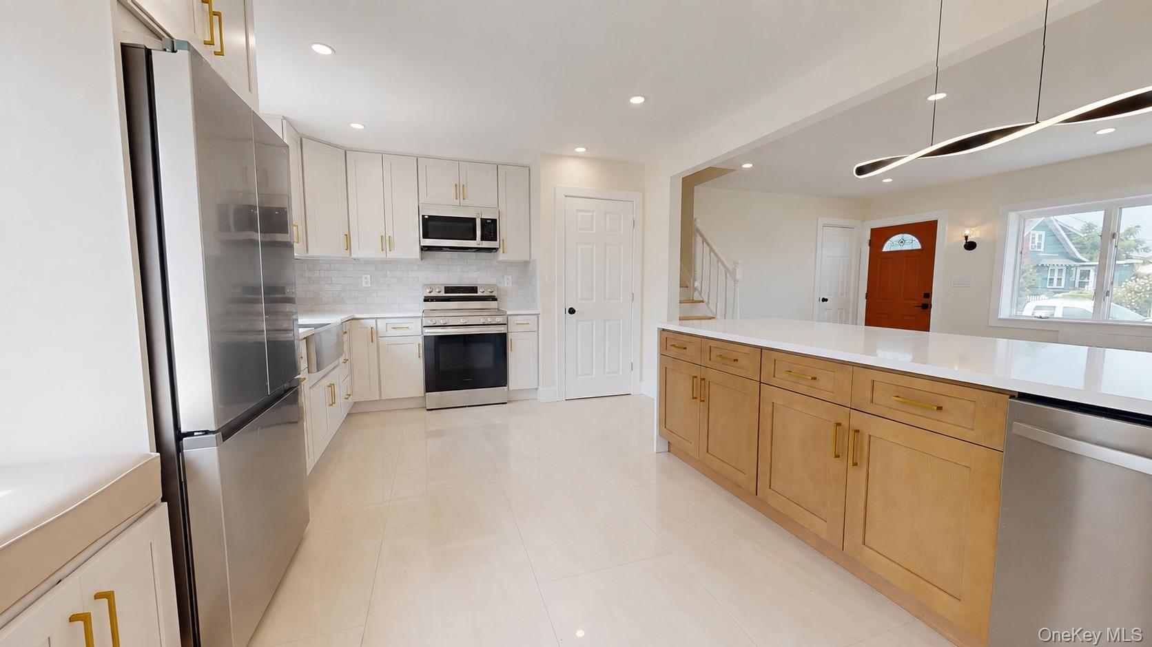 984 Hayes Street — photo 15