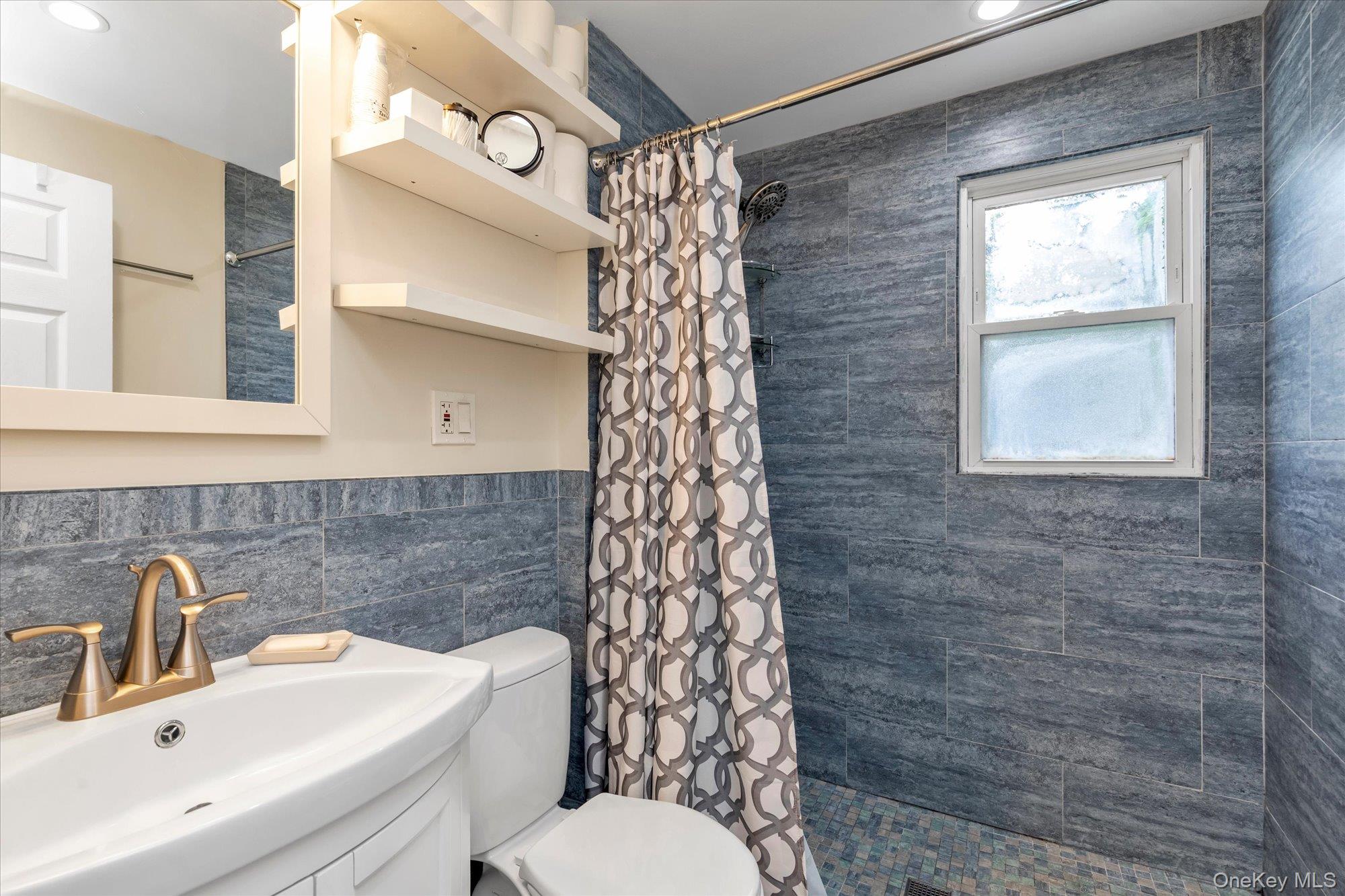 4 Rhame Avenue — photo 15