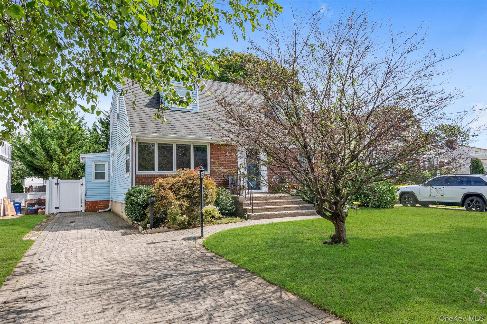 4 Rhame Avenue — photo 2