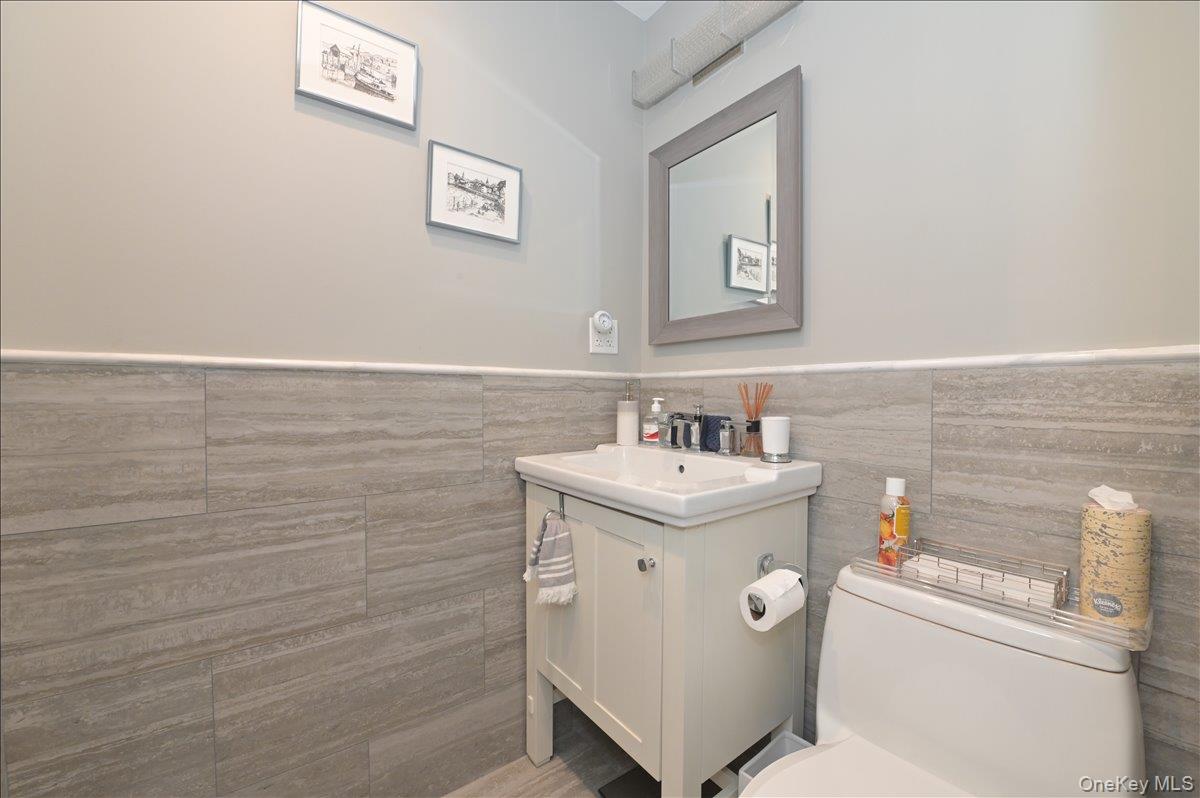 40 Stoner Avenue #2F — photo 8