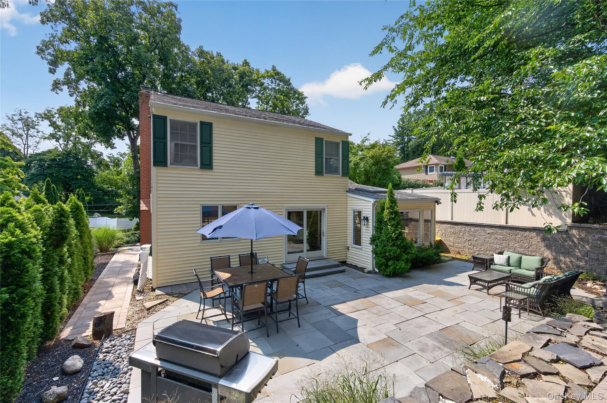 73 Maple Place — photo 15