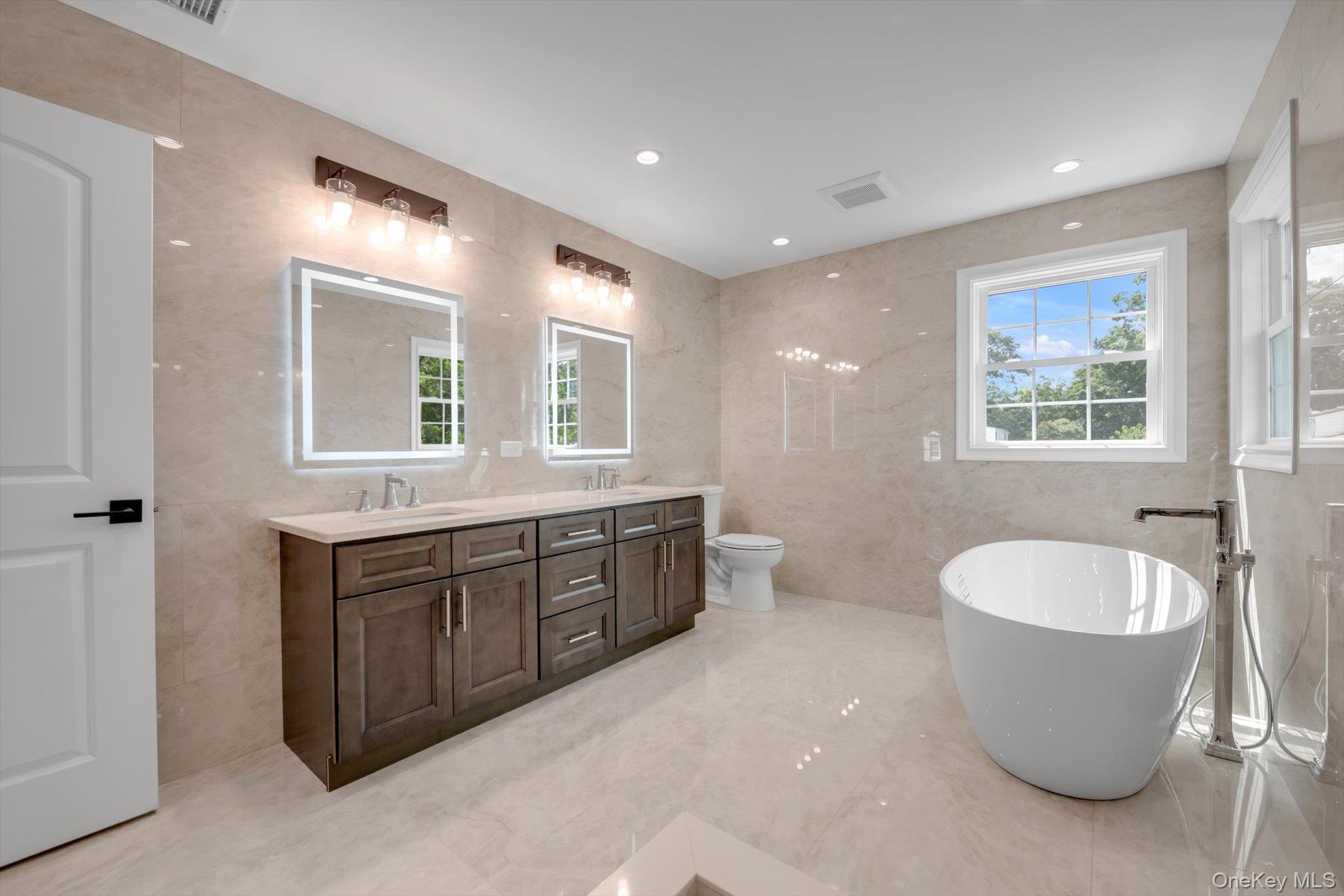 2351 Amherst Street — photo 14