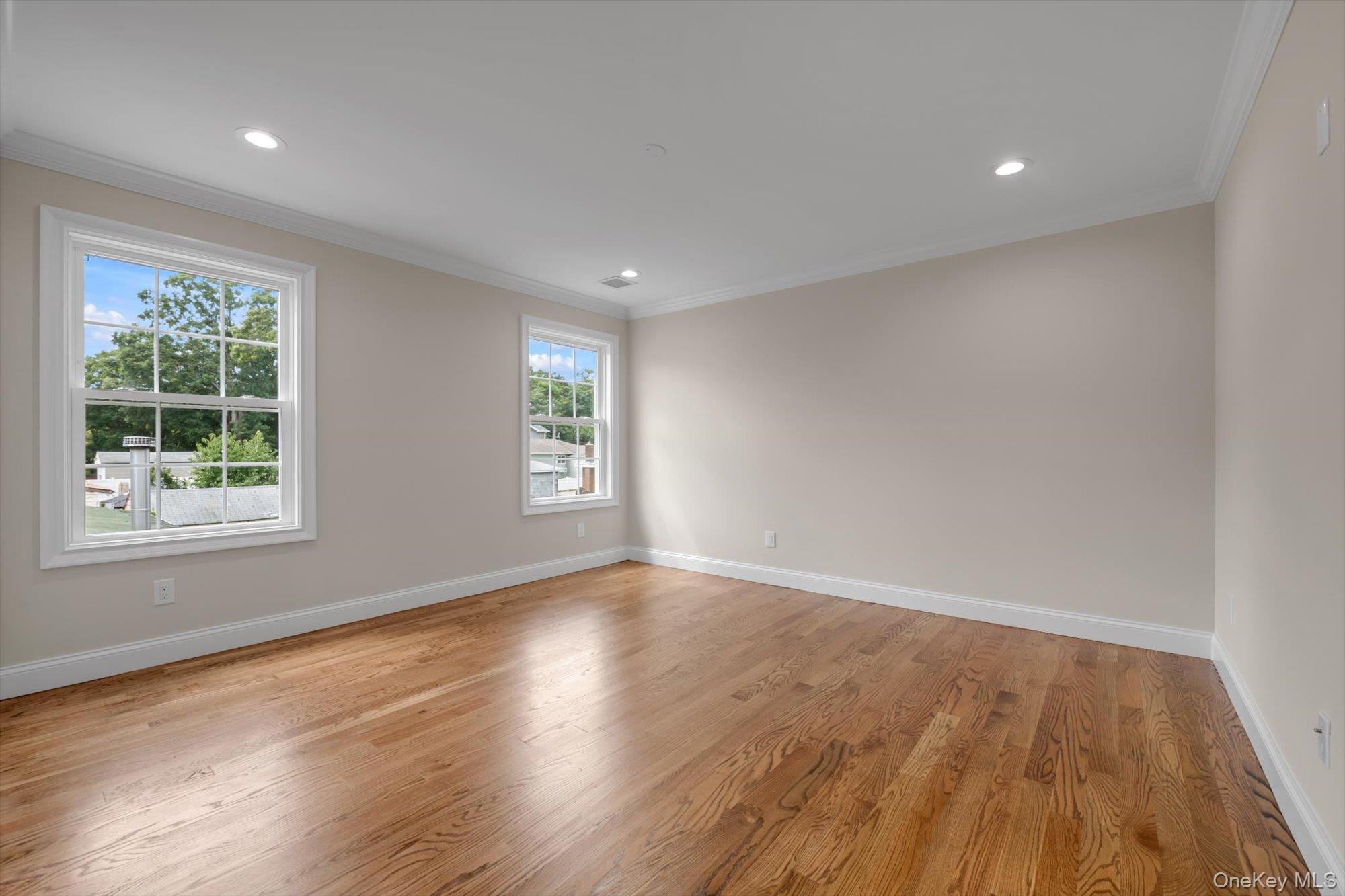 2351 Amherst Street — photo 18