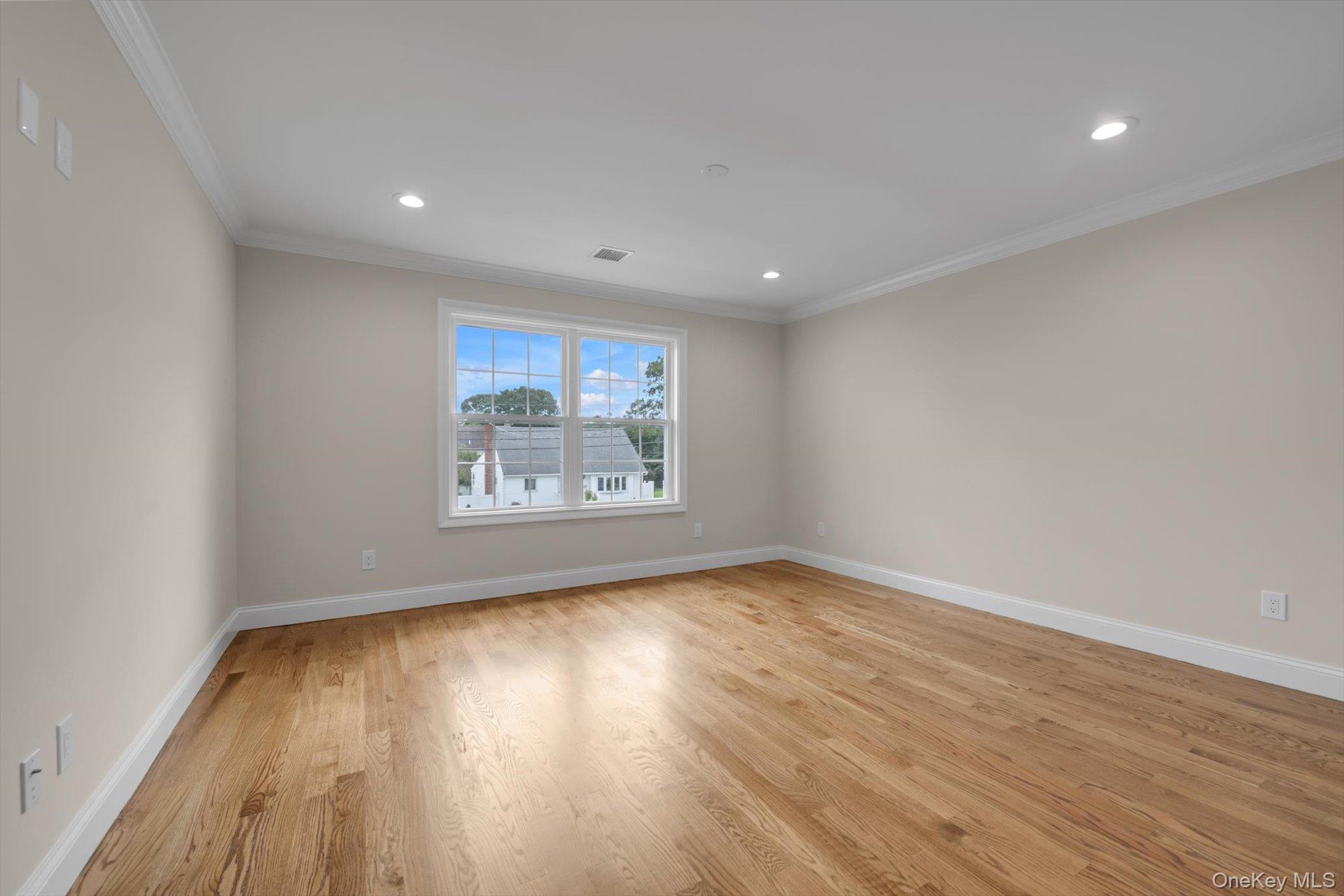 2351 Amherst Street — photo 19