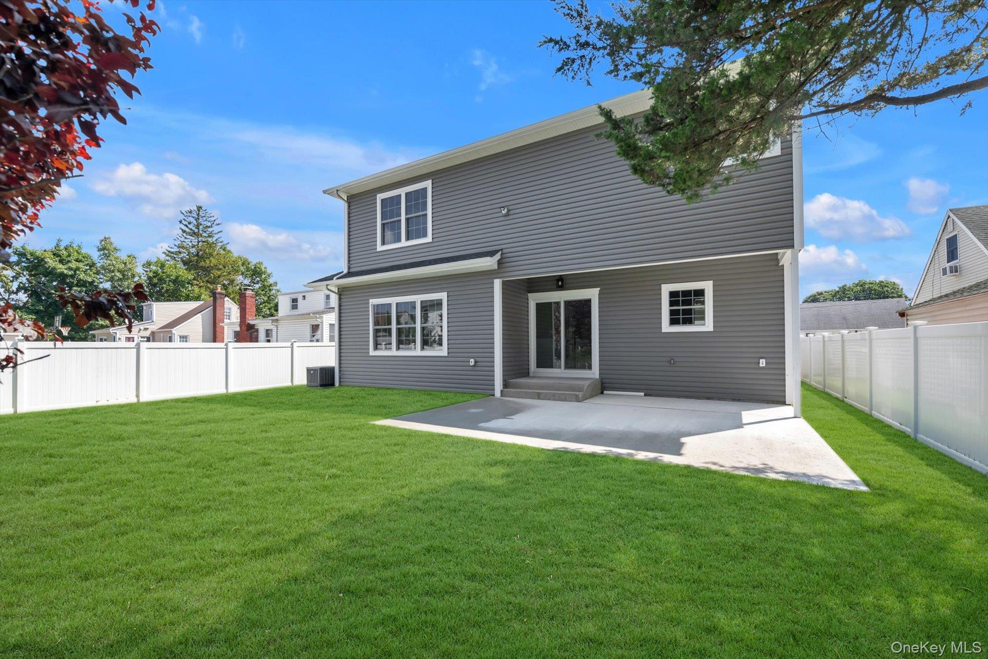 2351 Amherst Street — photo 23