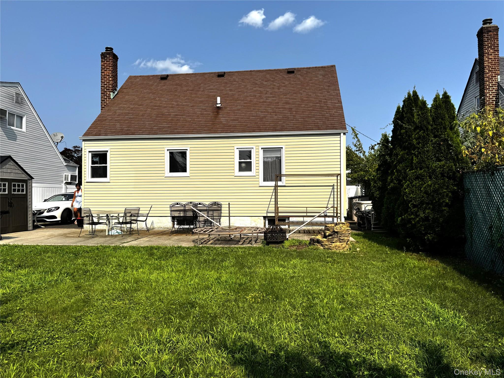 2312 Maple Street — photo 21