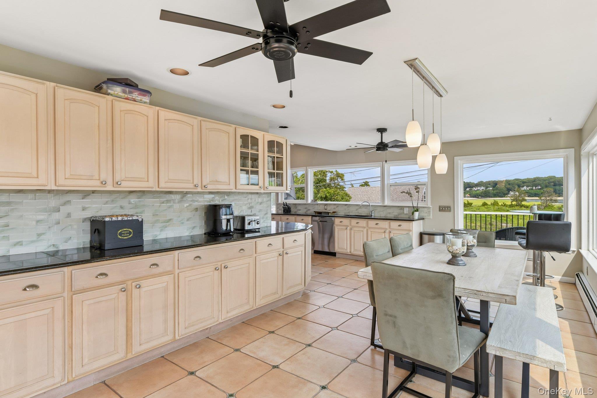 588 E. Long Beach Road — photo 17
