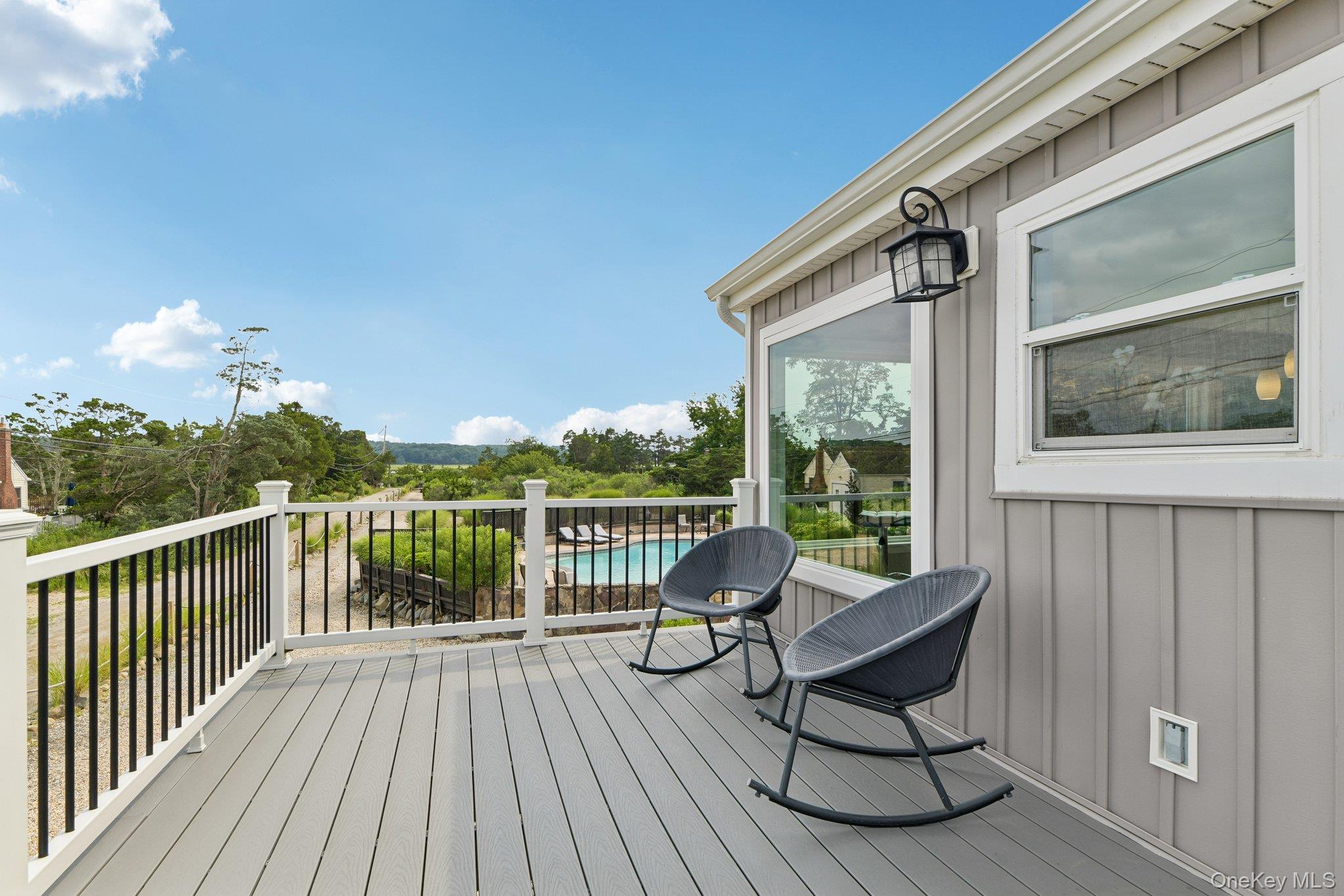 588 E. Long Beach Road — photo 32