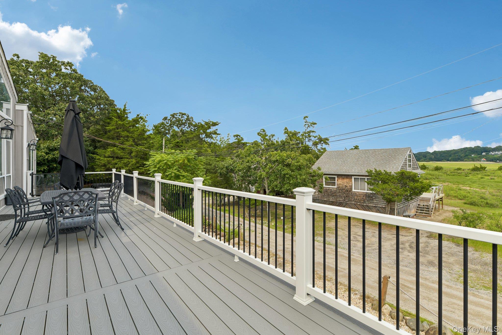 588 E. Long Beach Road — photo 40