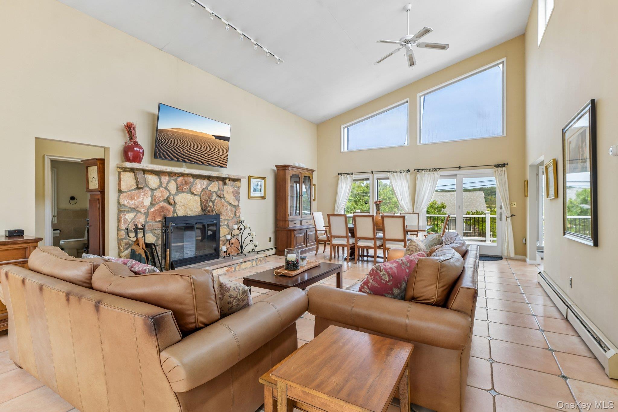 588 E. Long Beach Road — photo 7