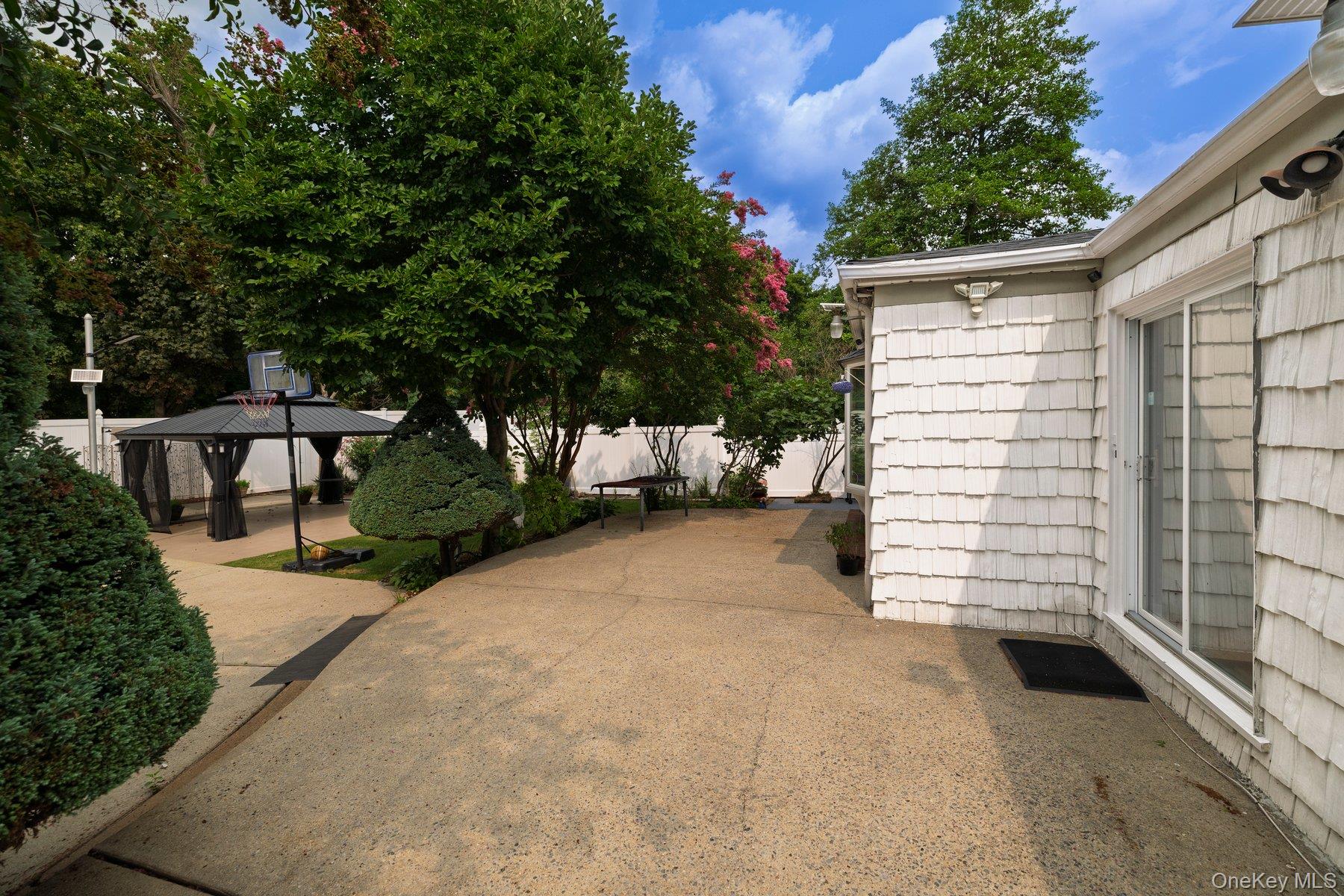 791 Cornwell Avenue — photo 31