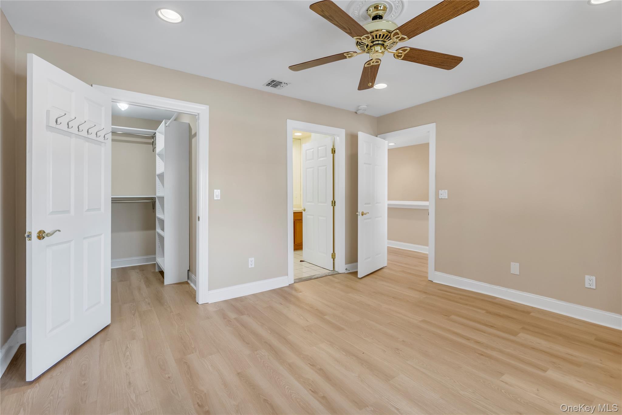 1118 Savoy Drive — photo 10
