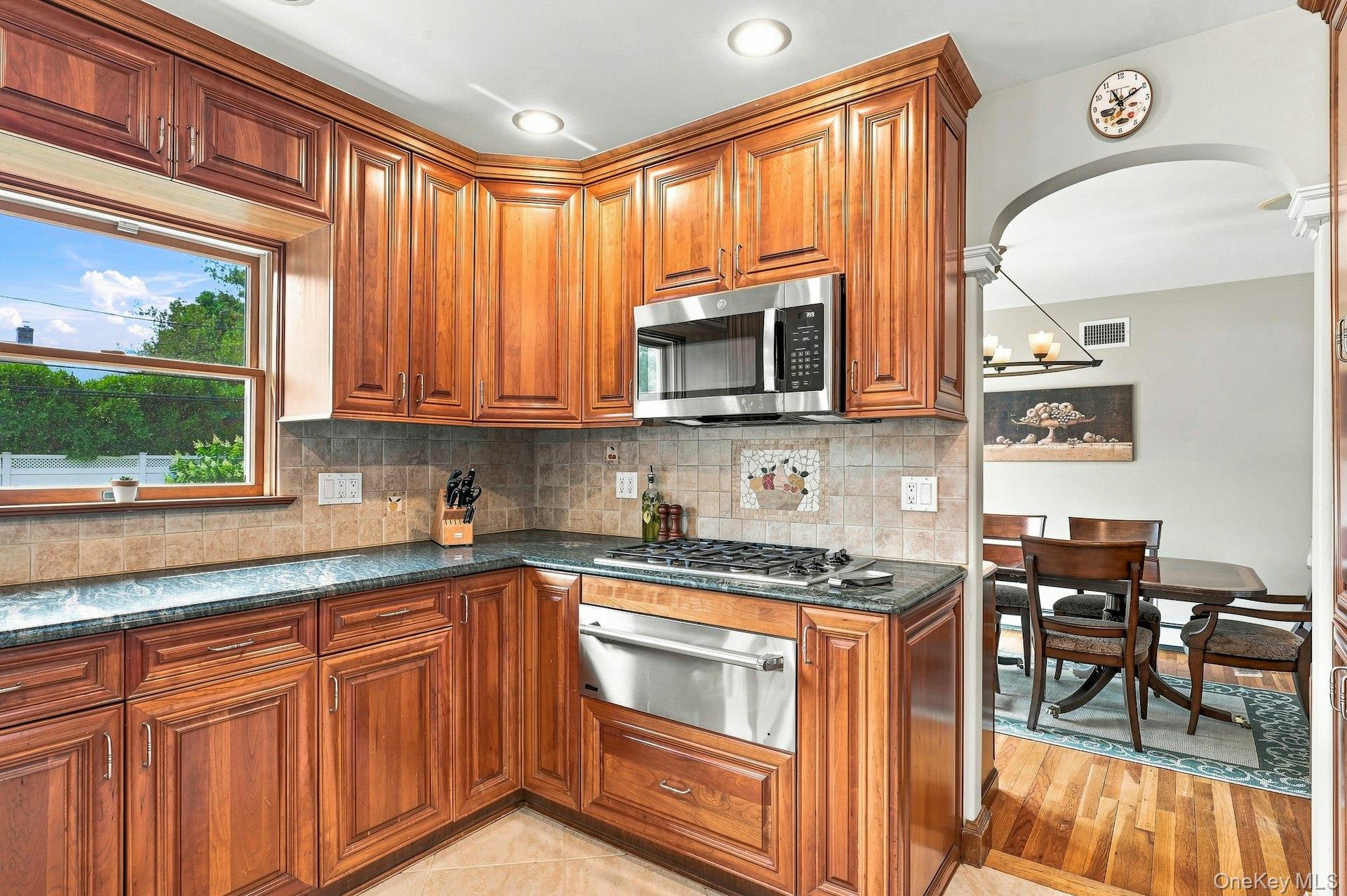 7 Herkimer Avenue — photo 15